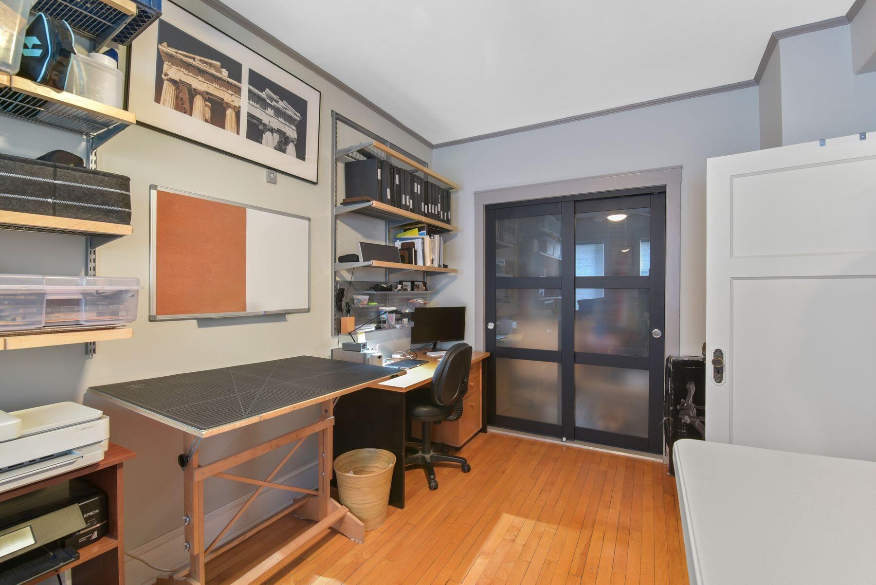 1983 N Summit Ave 20