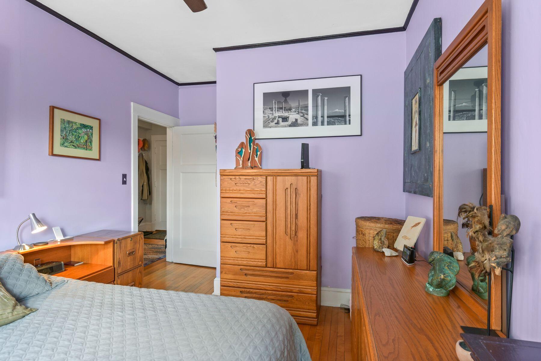 1983 N Summit Ave 20