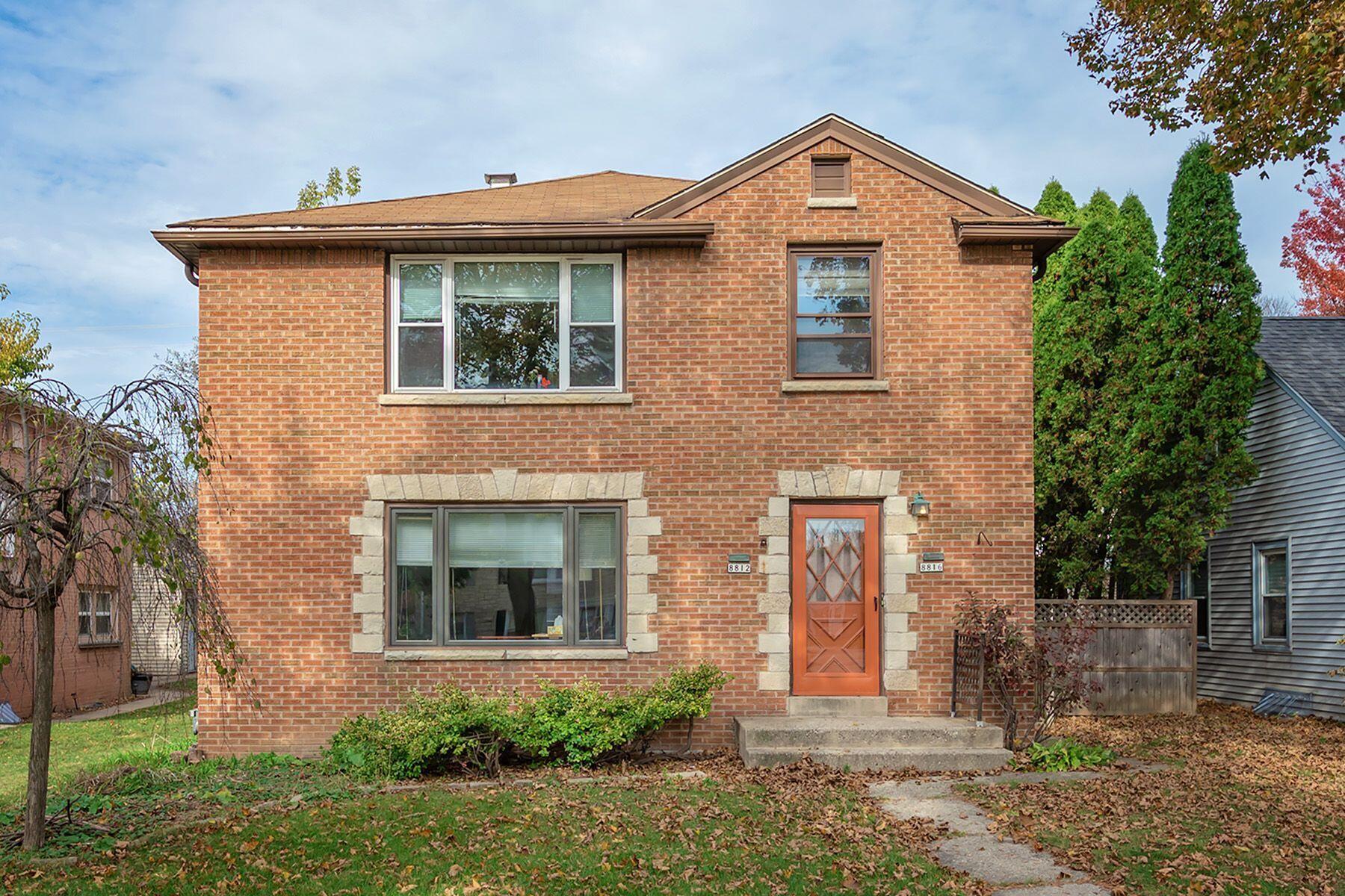 8812 W Center St 8816