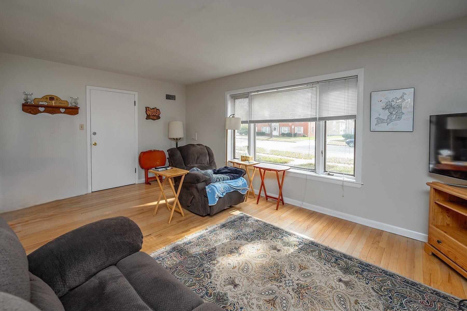 8812 W Center St 8816