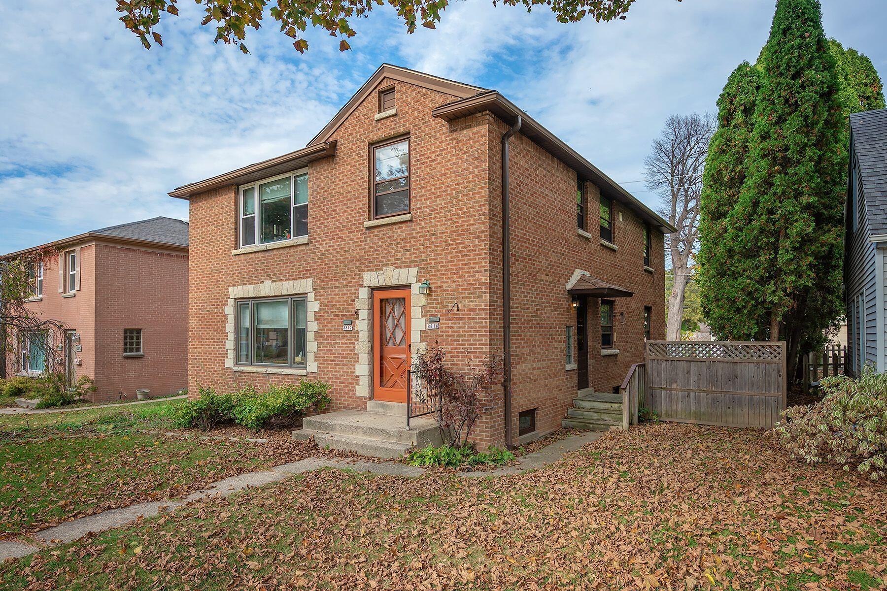8812 W Center St 8816