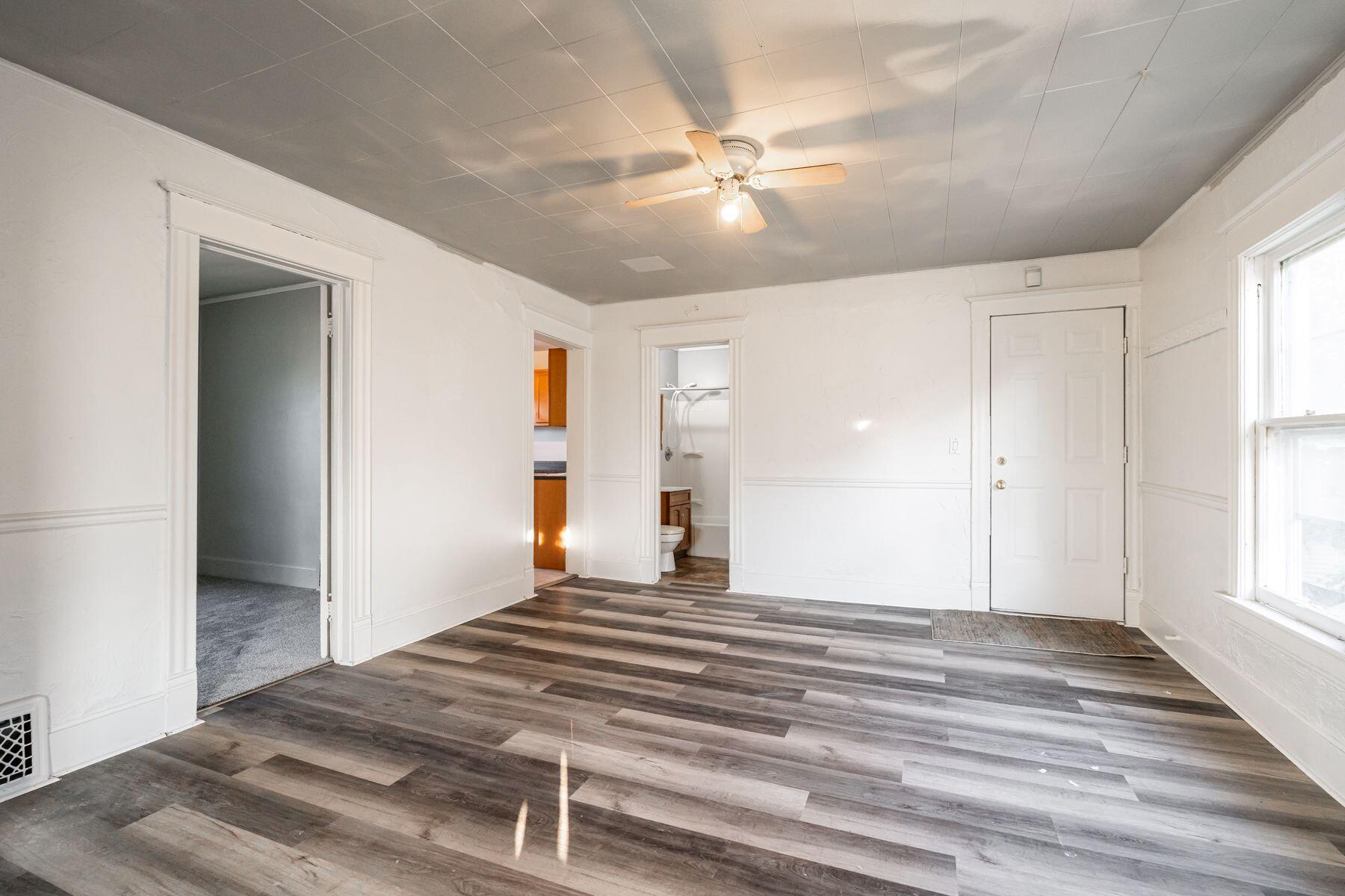 1641 Quincy Ave