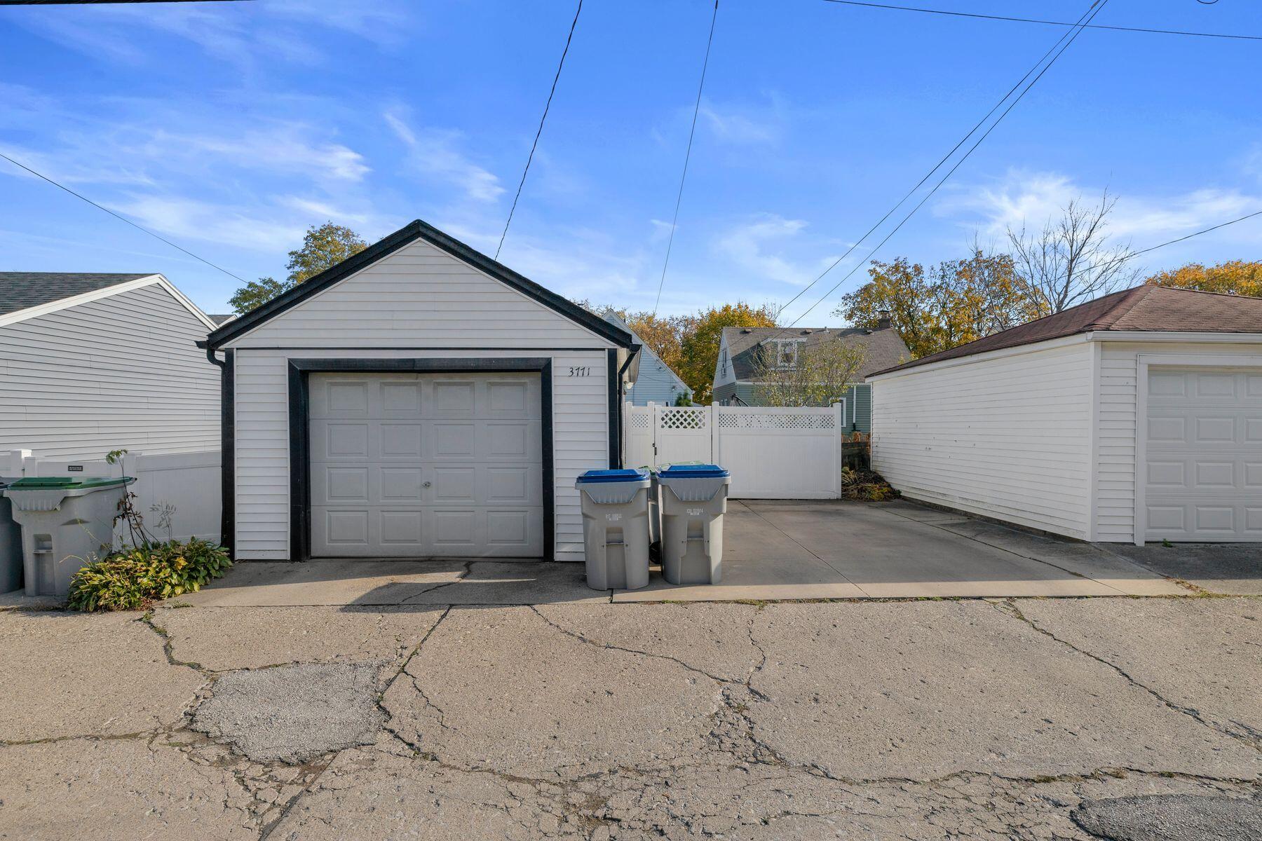 3771 S Logan Ave