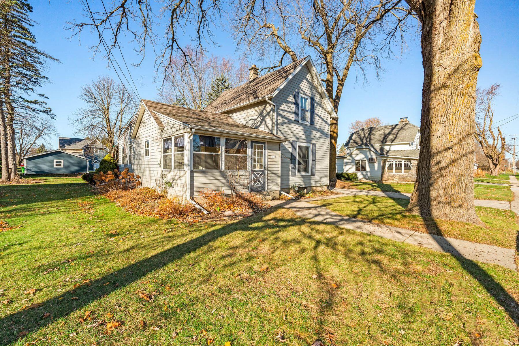 7329 N Rd