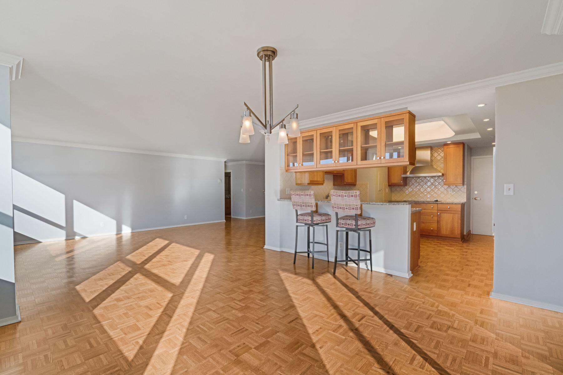 1610 N Prospect Ave