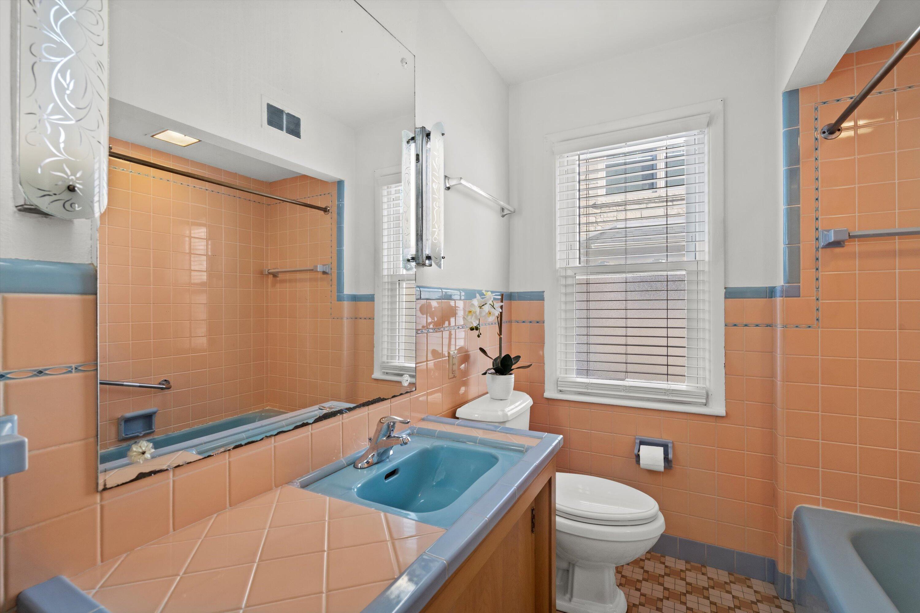 8748 Parkview Ct
