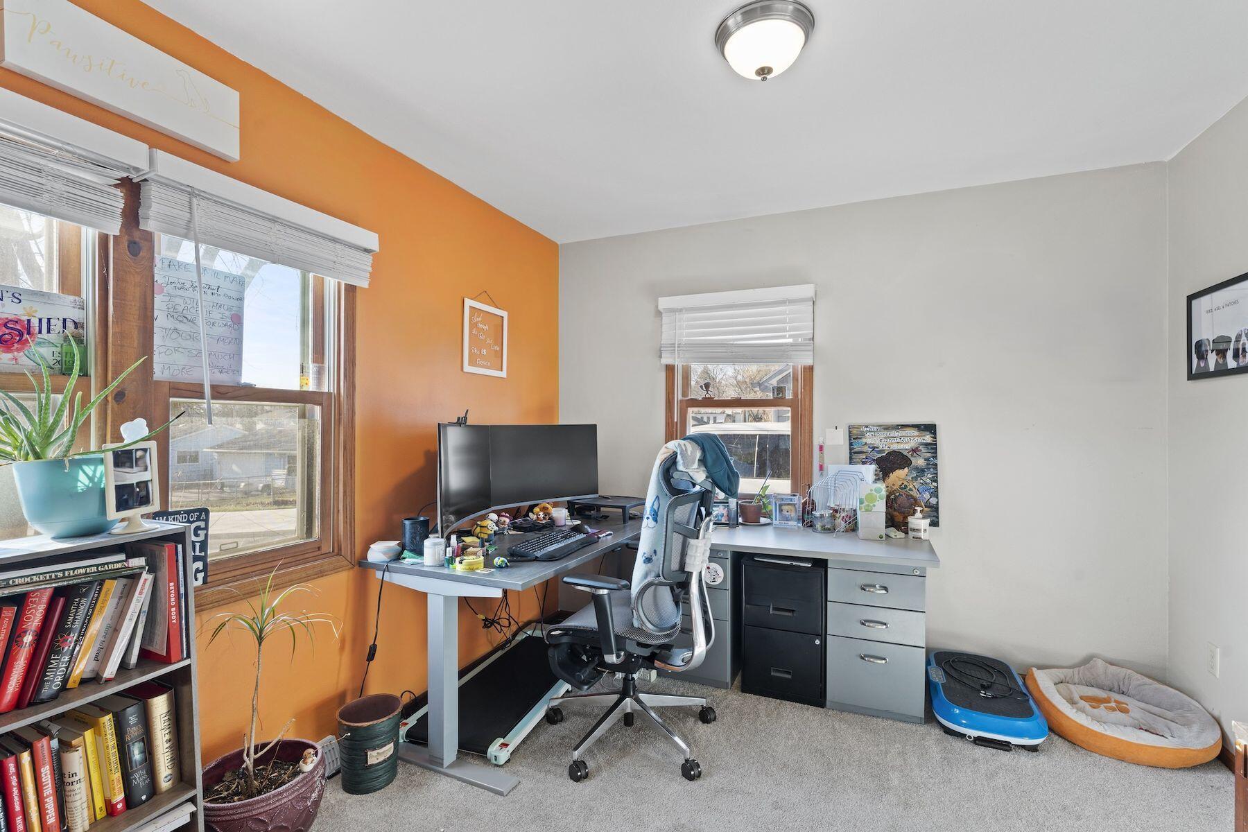 1516 N Grandview Blvd