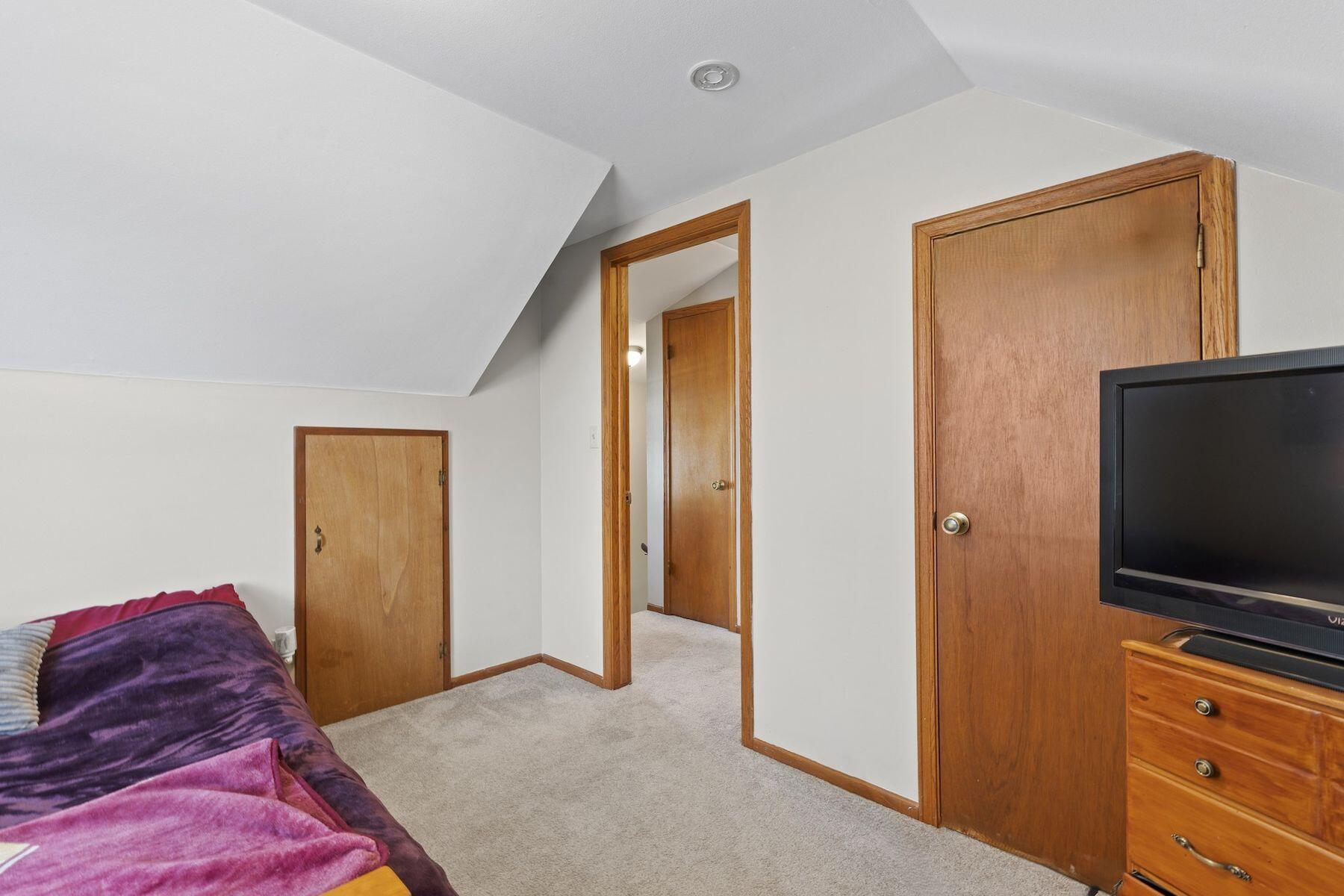 1516 N Grandview Blvd