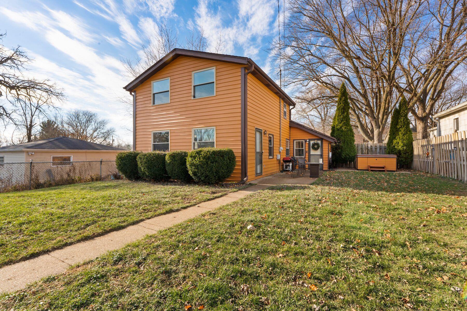 1516 N Grandview Blvd