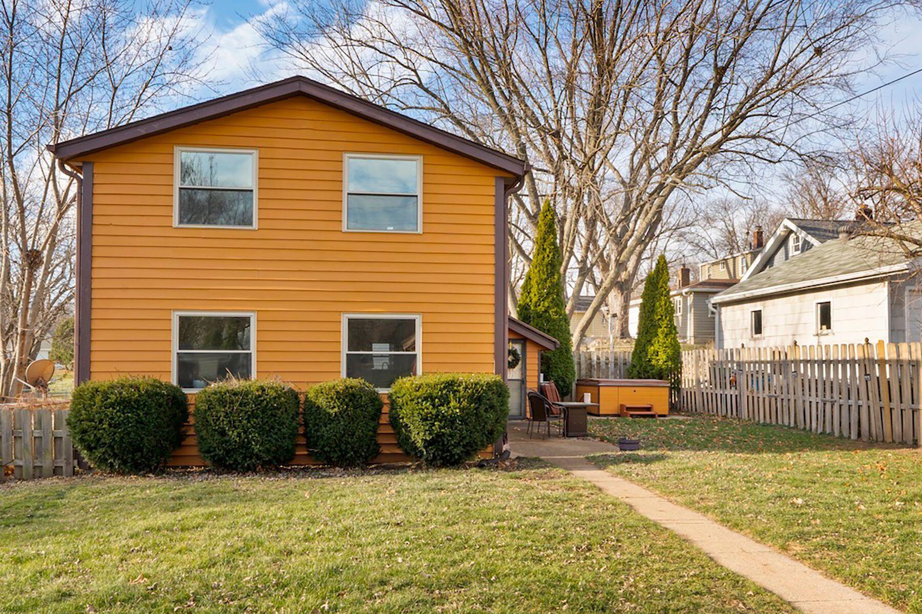 1516 N Grandview Blvd