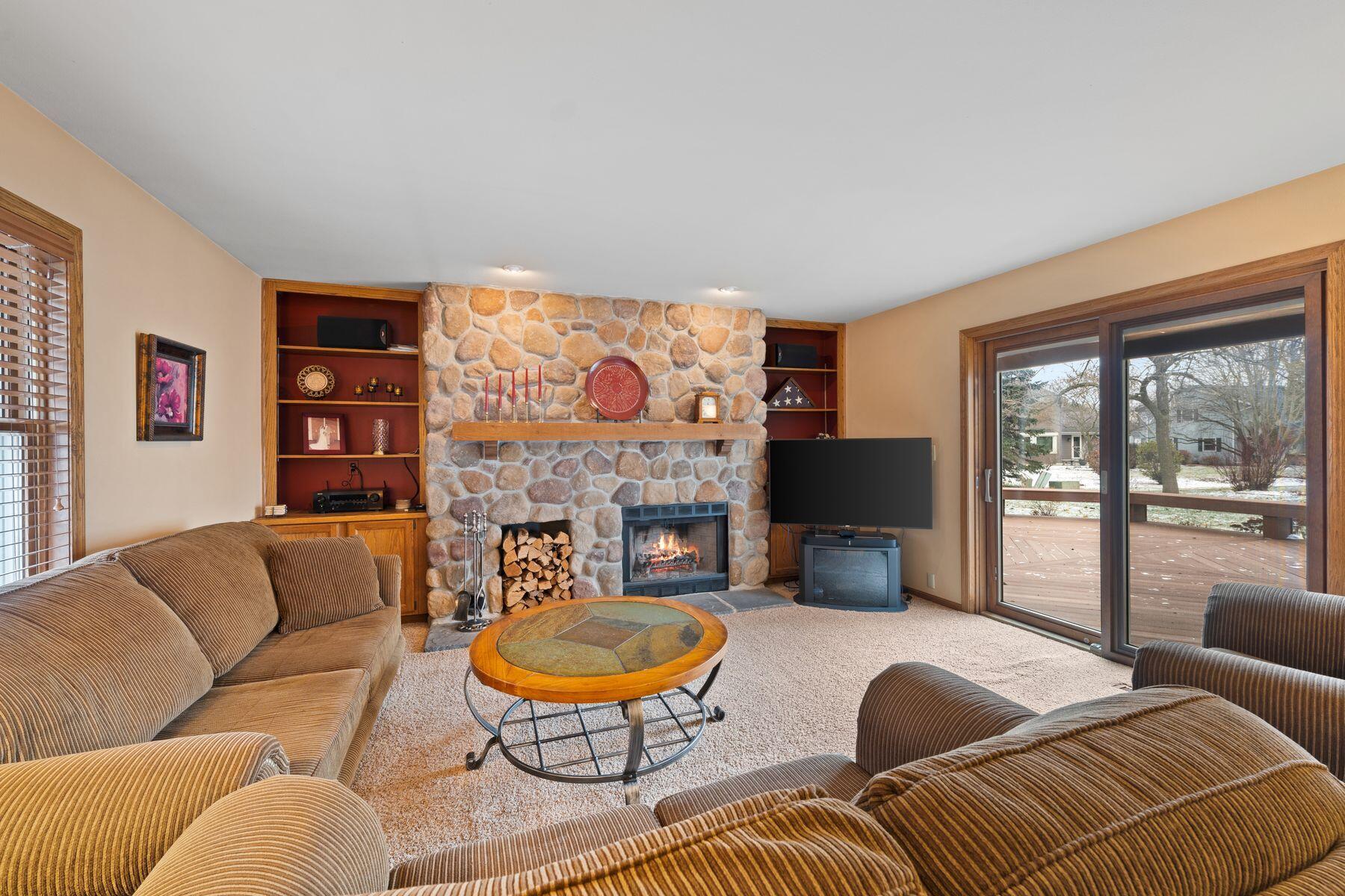 W226N2588 Aspenwood Ln