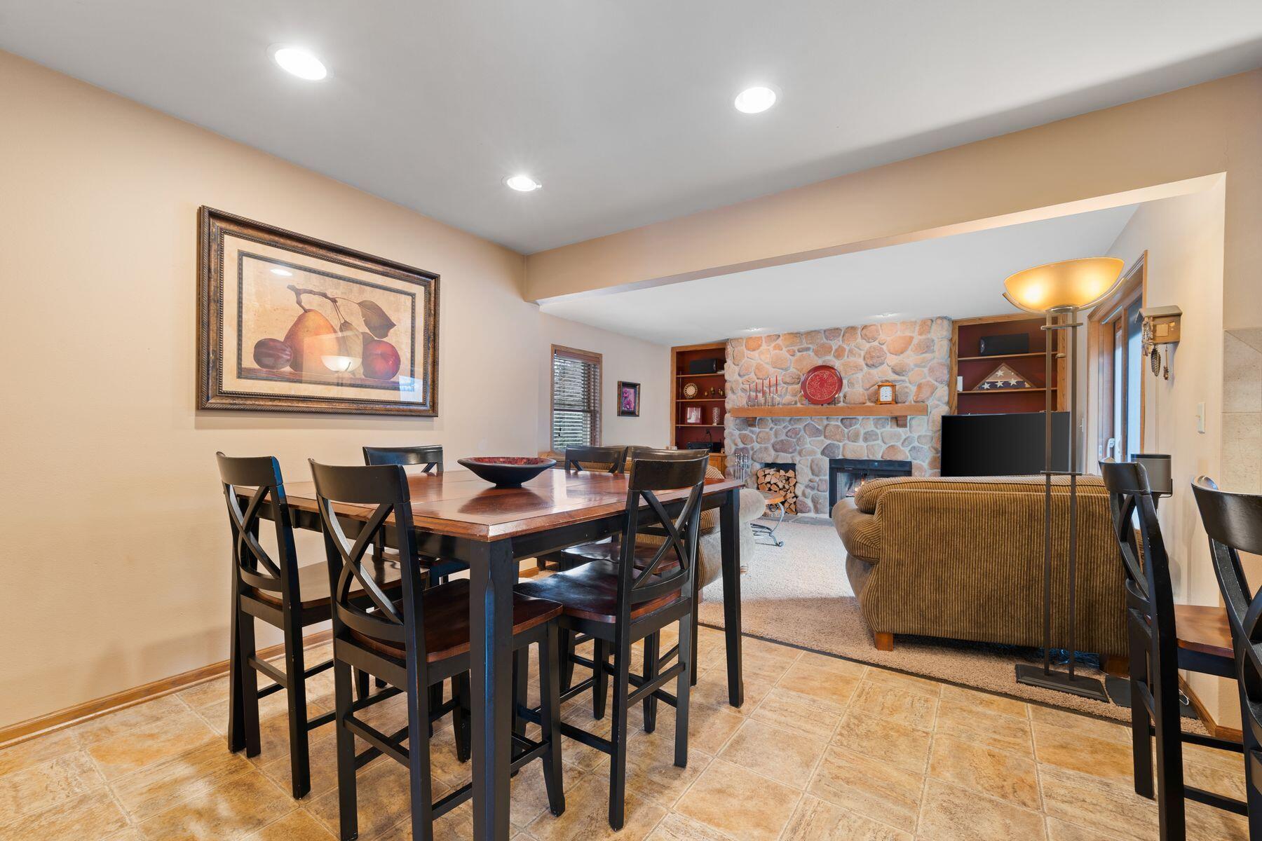 W226N2588 Aspenwood Ln
