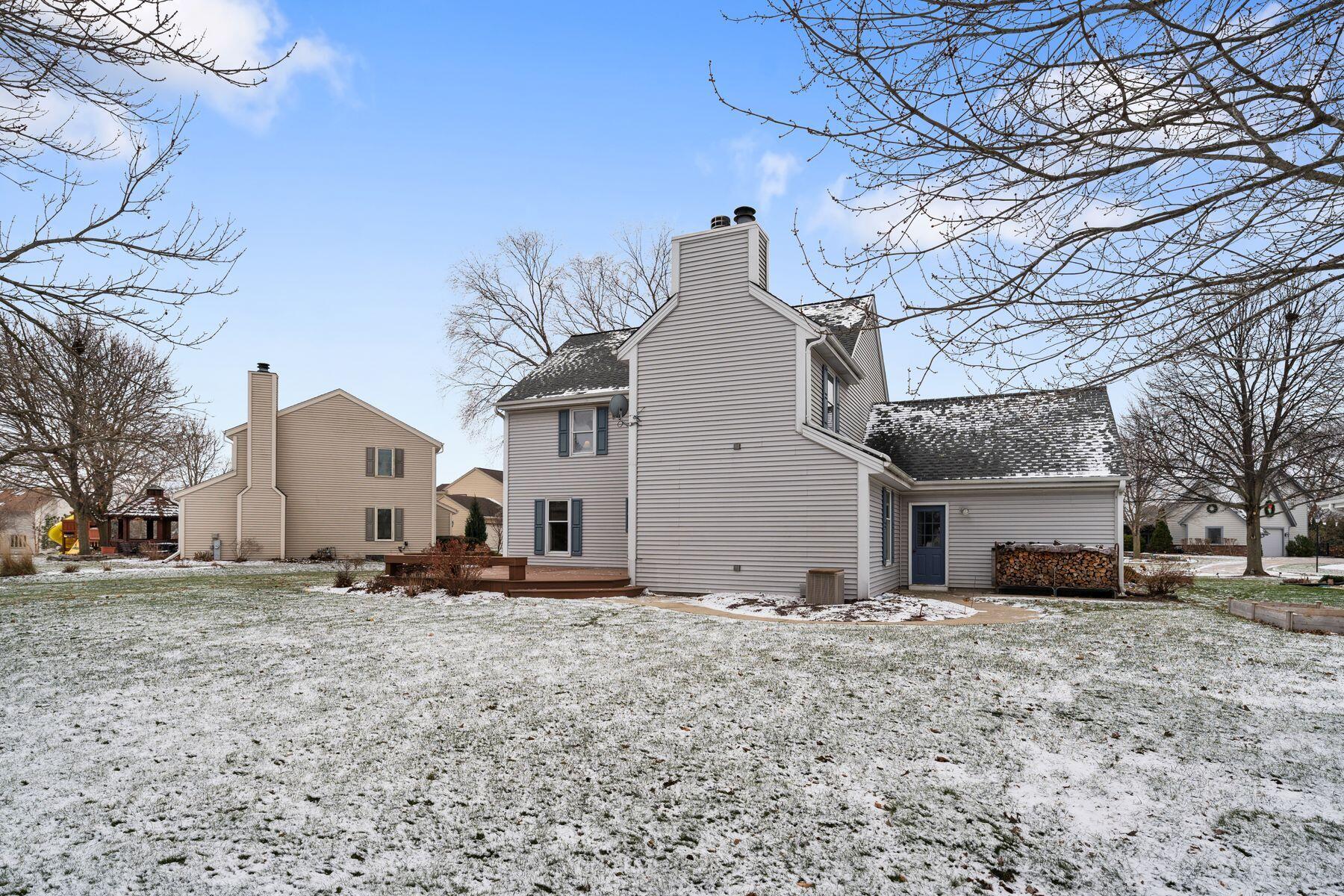 W226N2588 Aspenwood Ln