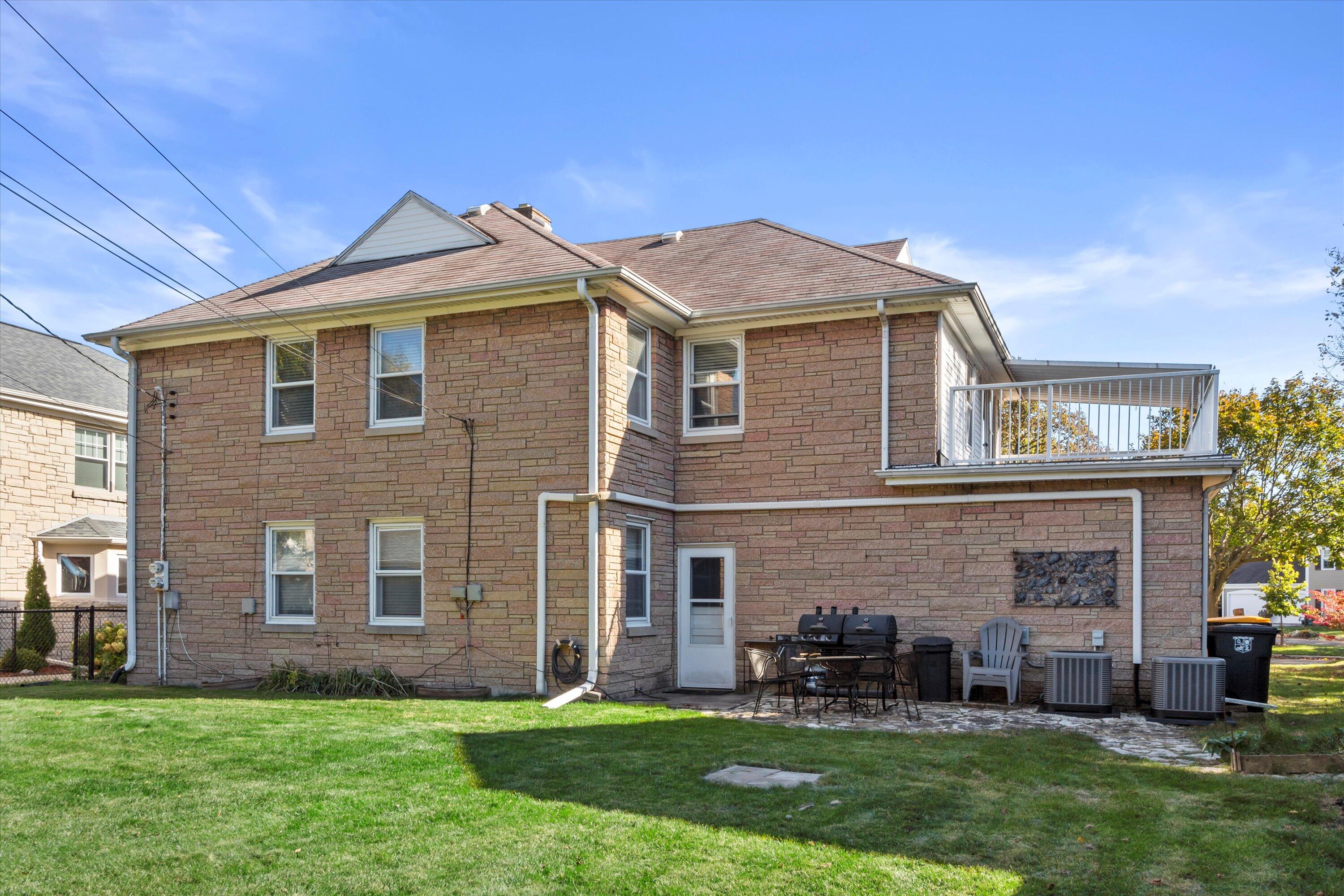 8746 Parkview Ct
