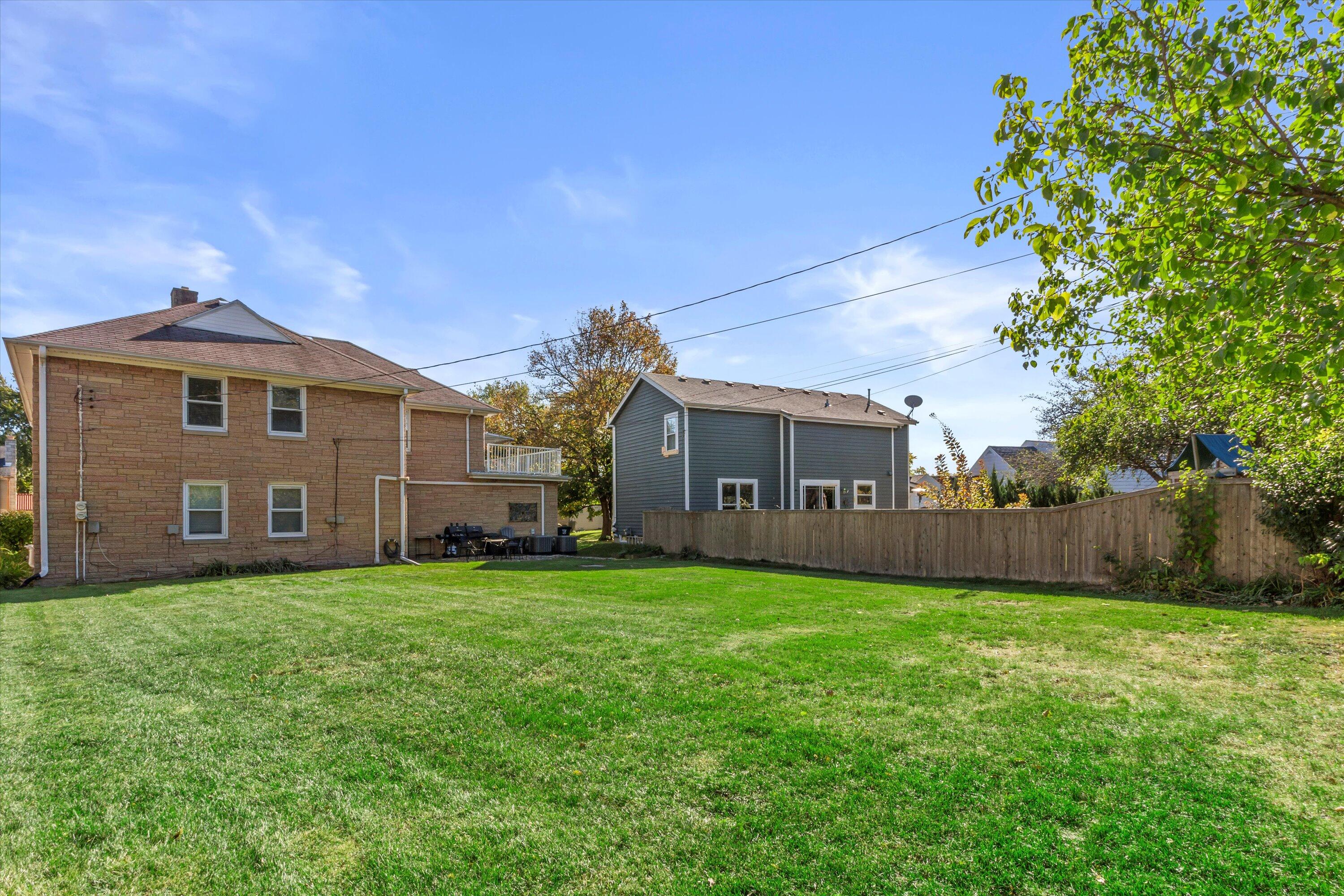 8746 Parkview Ct