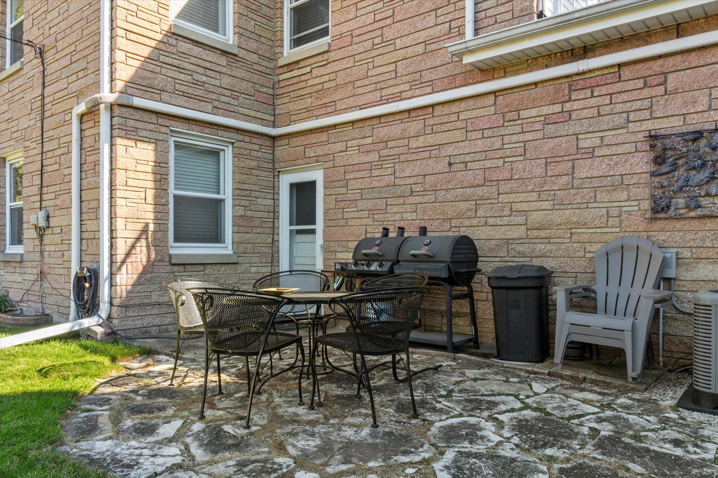 8746 Parkview Ct