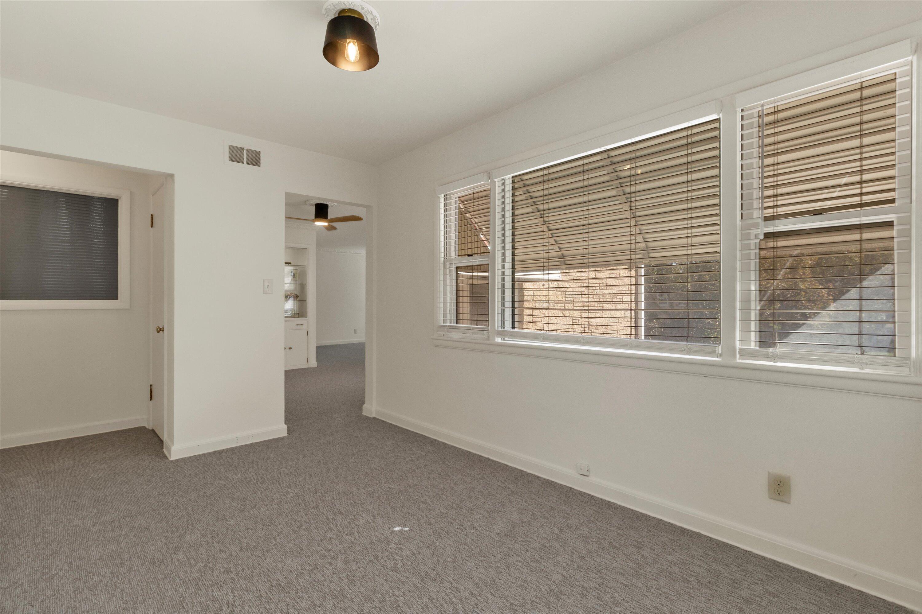 8746 Parkview Ct