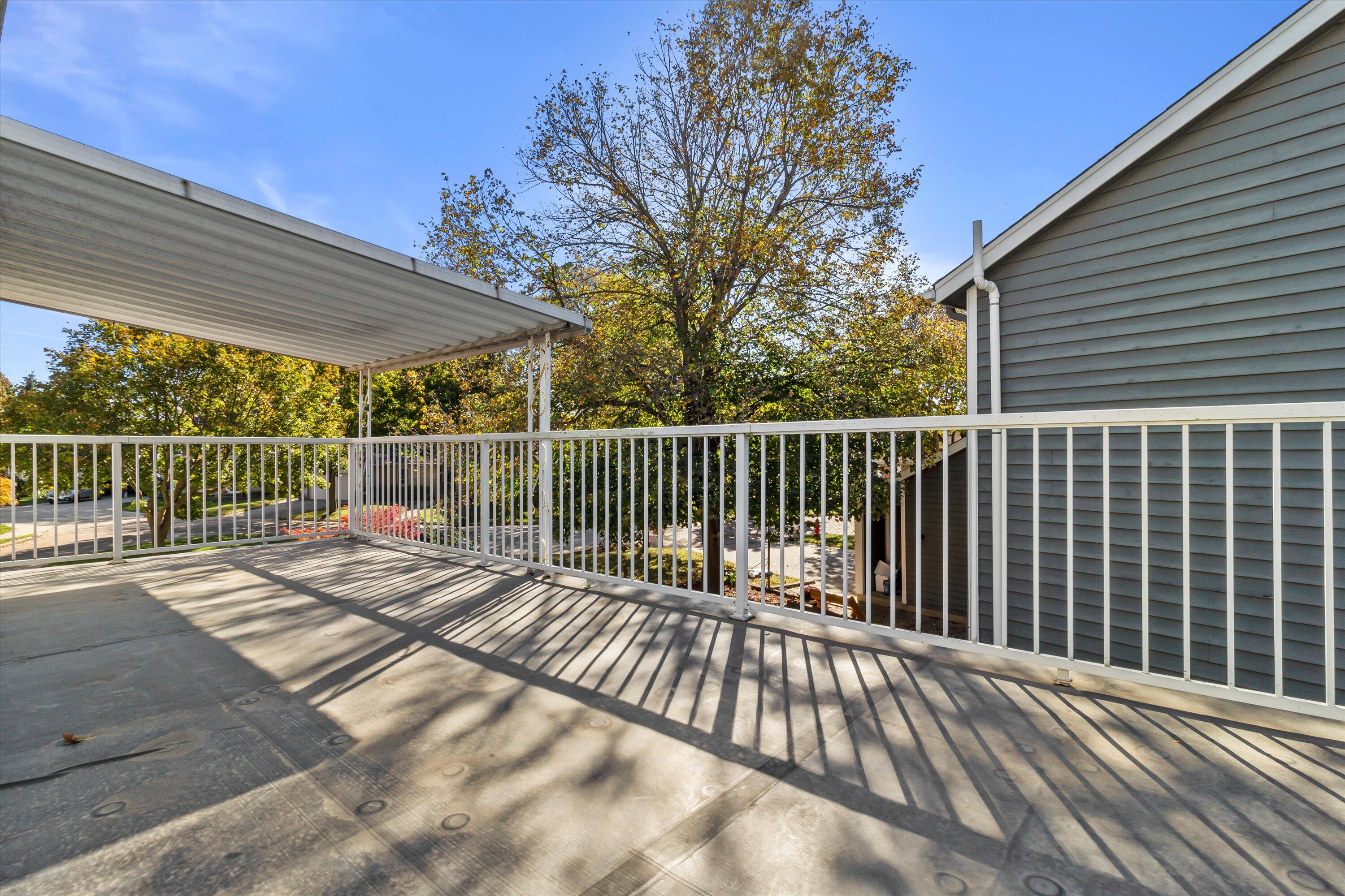 8746 Parkview Ct