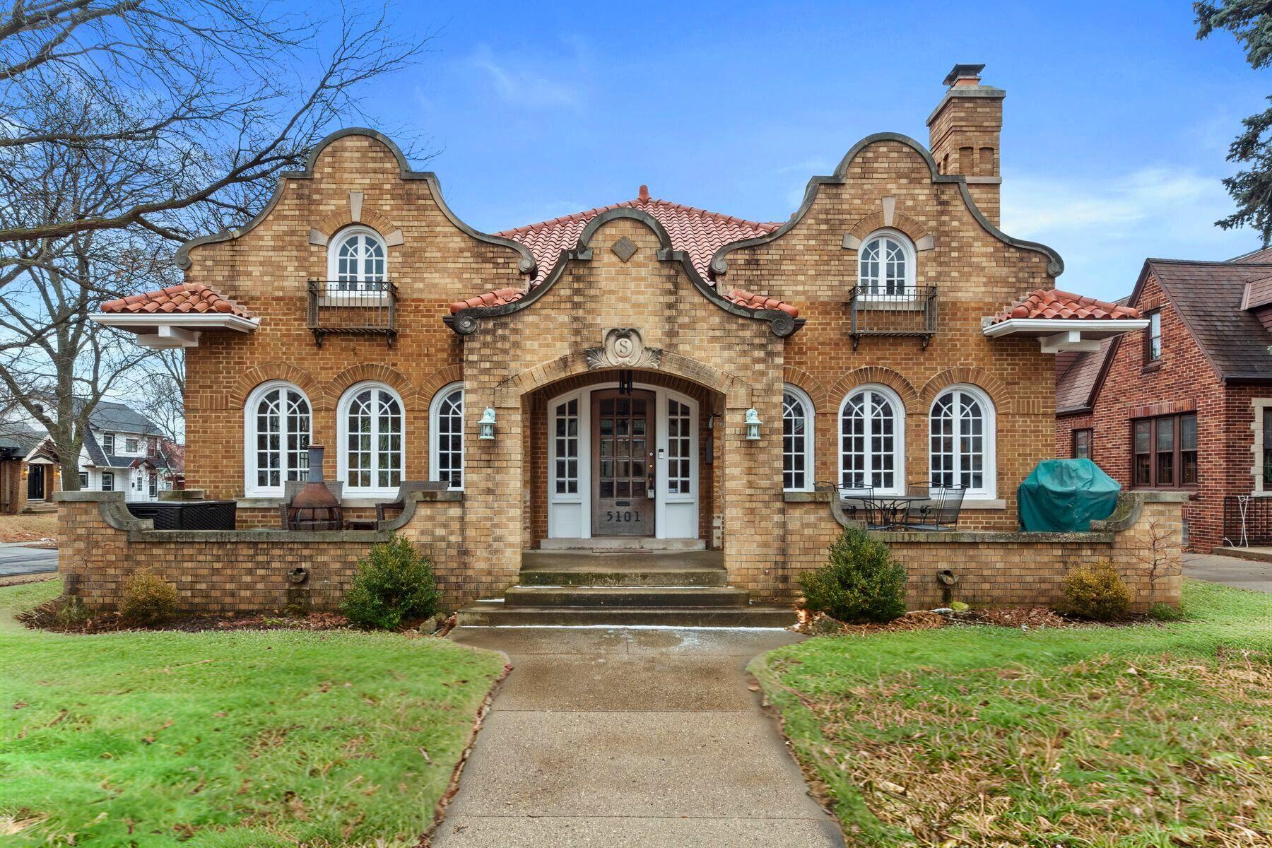 5101 W Washington Blvd