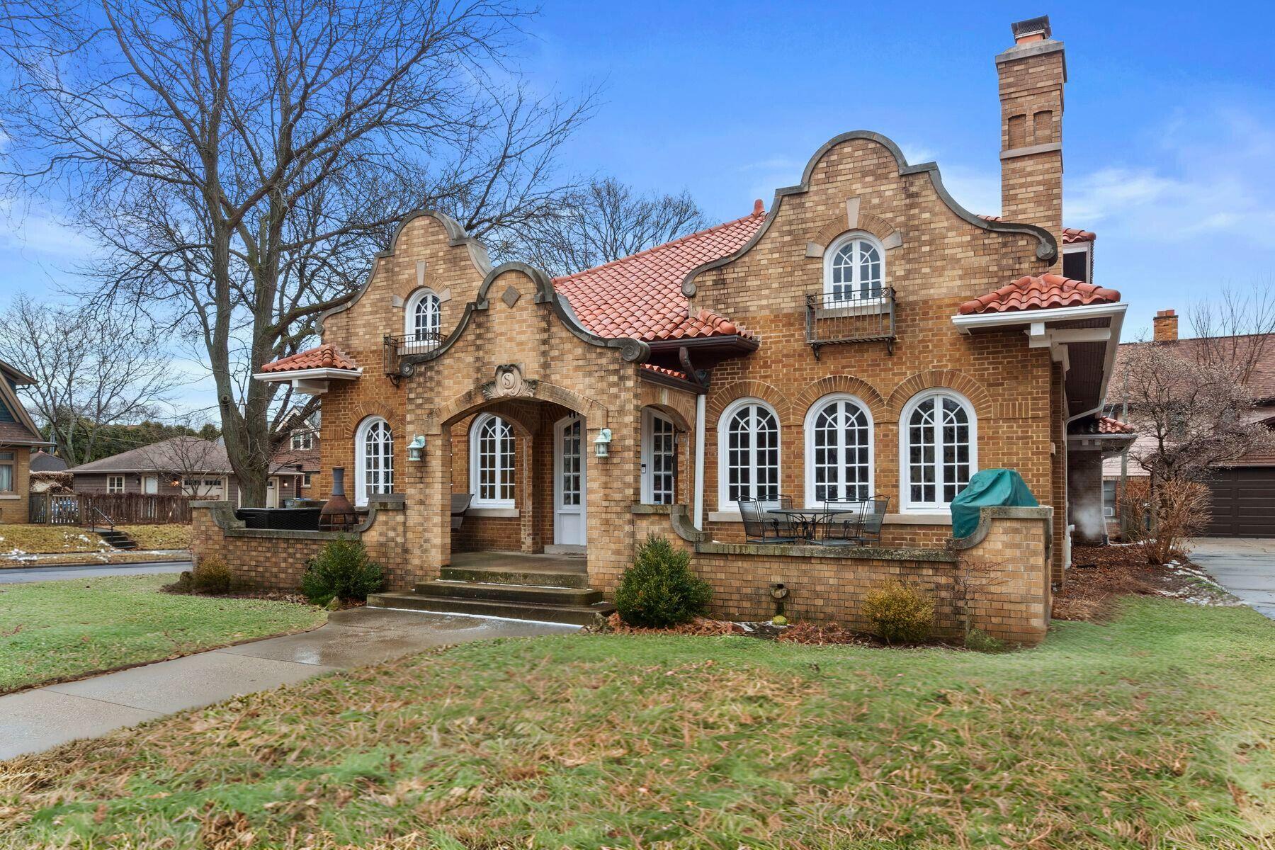5101 W Washington Blvd