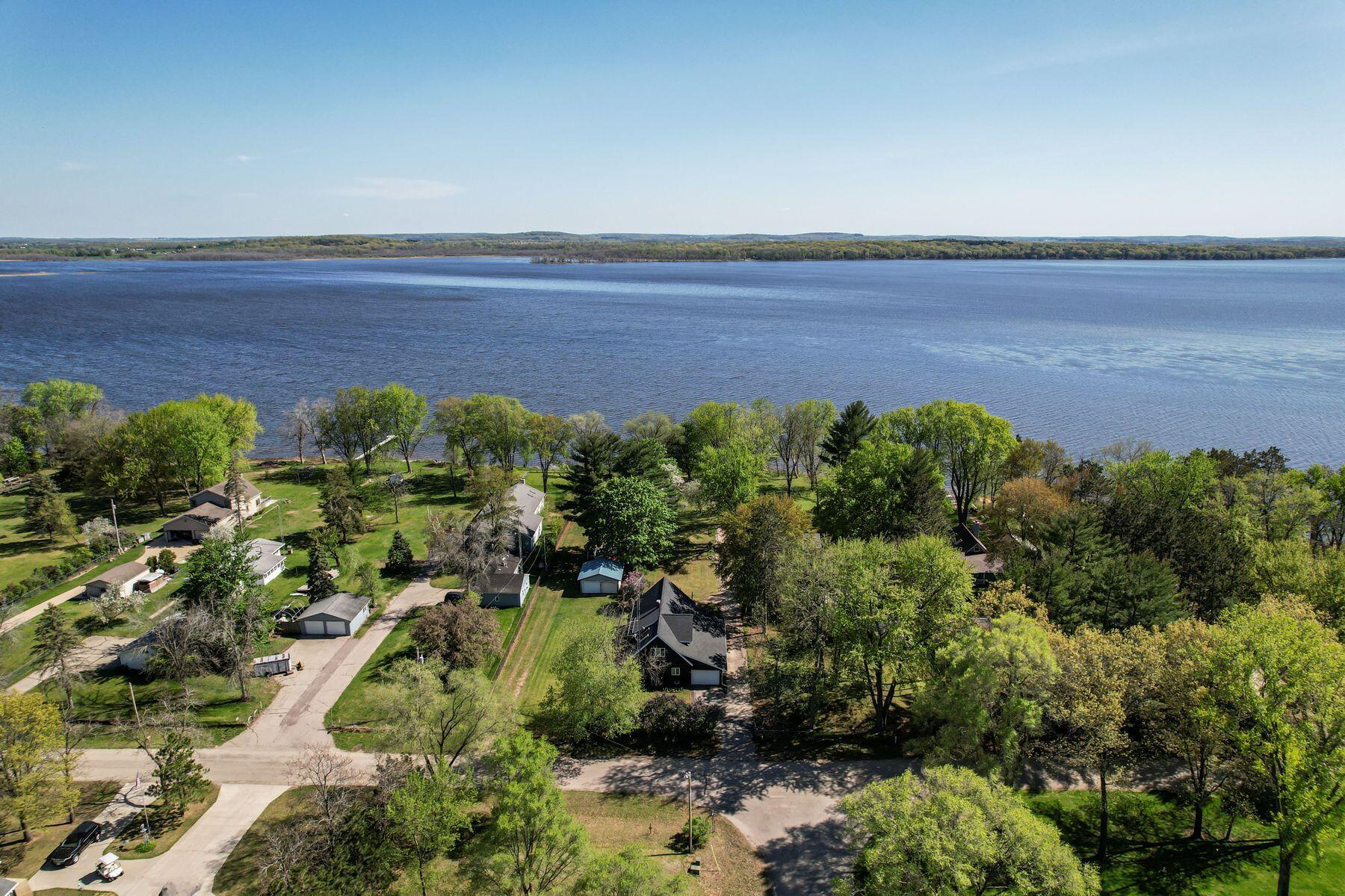 W475 Huron Bay Dr