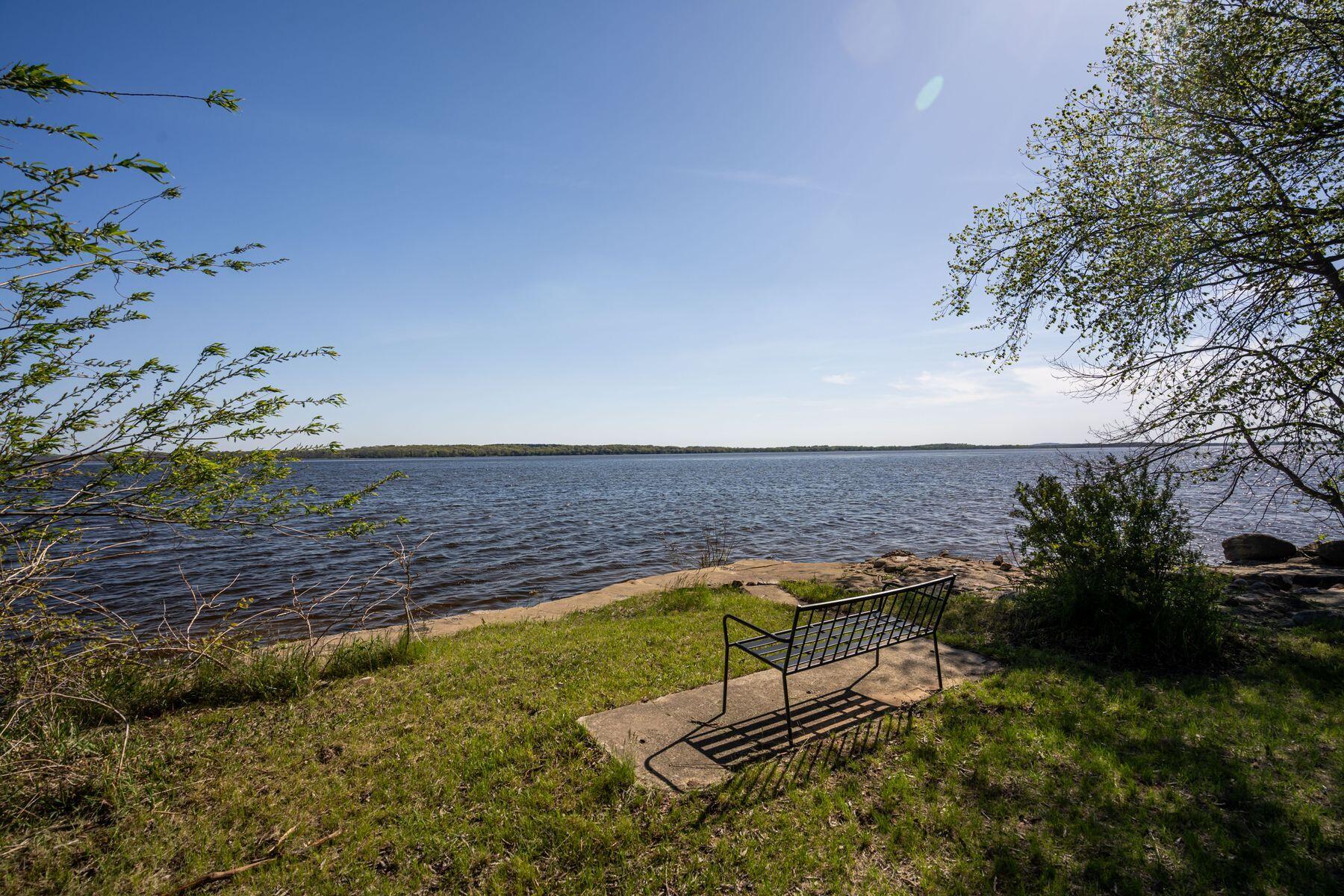 W475 Huron Bay Dr