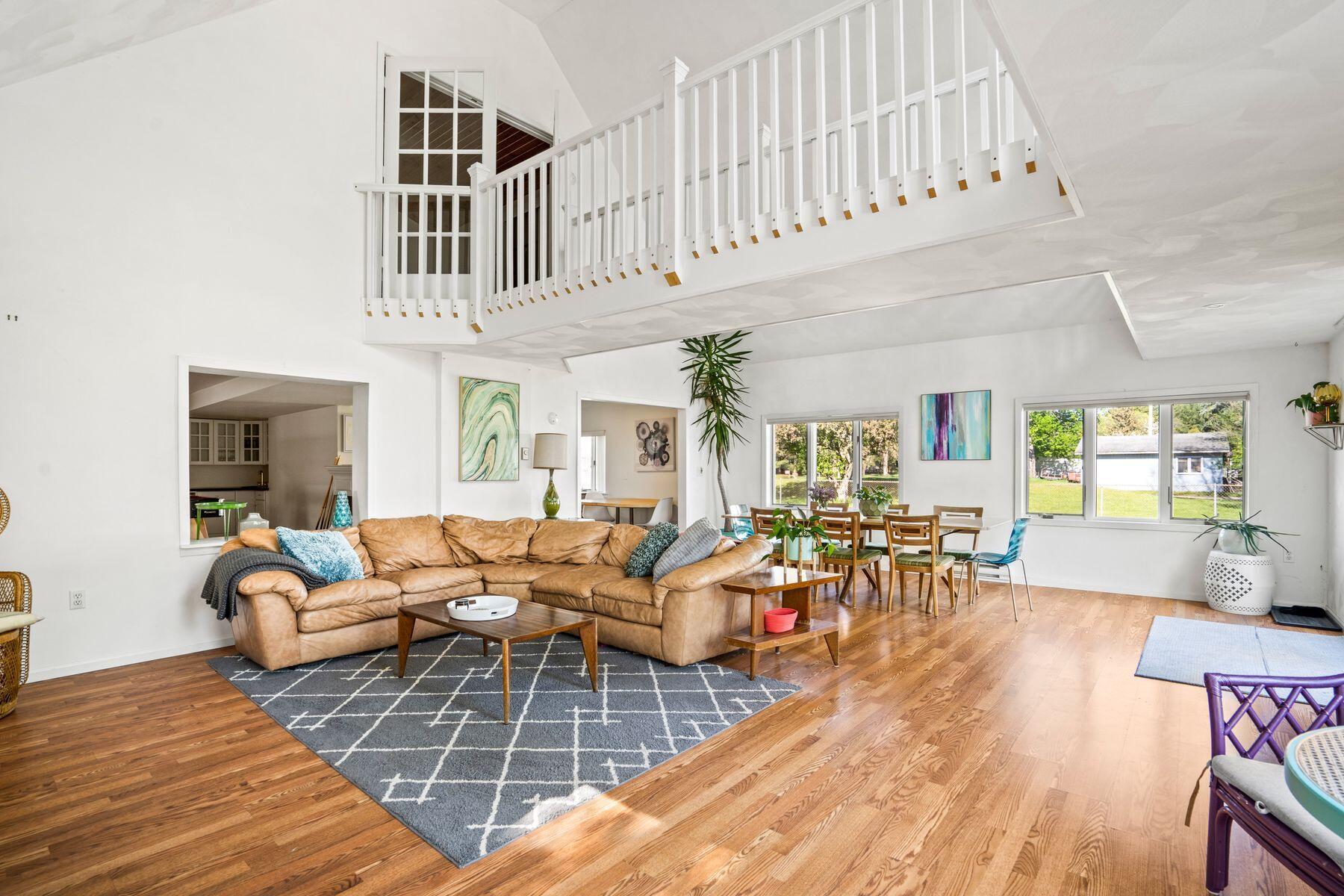 W475 Huron Bay Dr