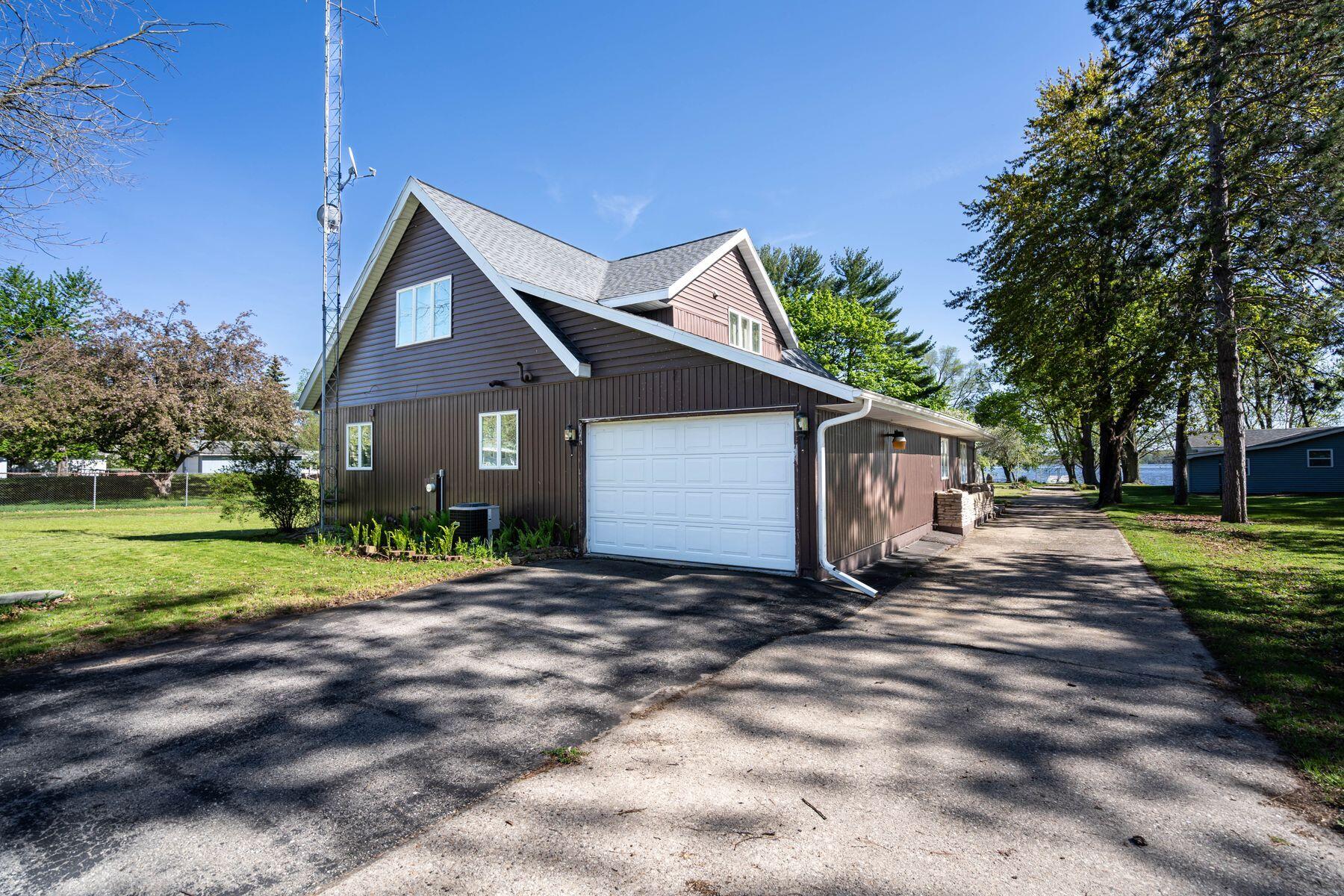 W475 Huron Bay Dr
