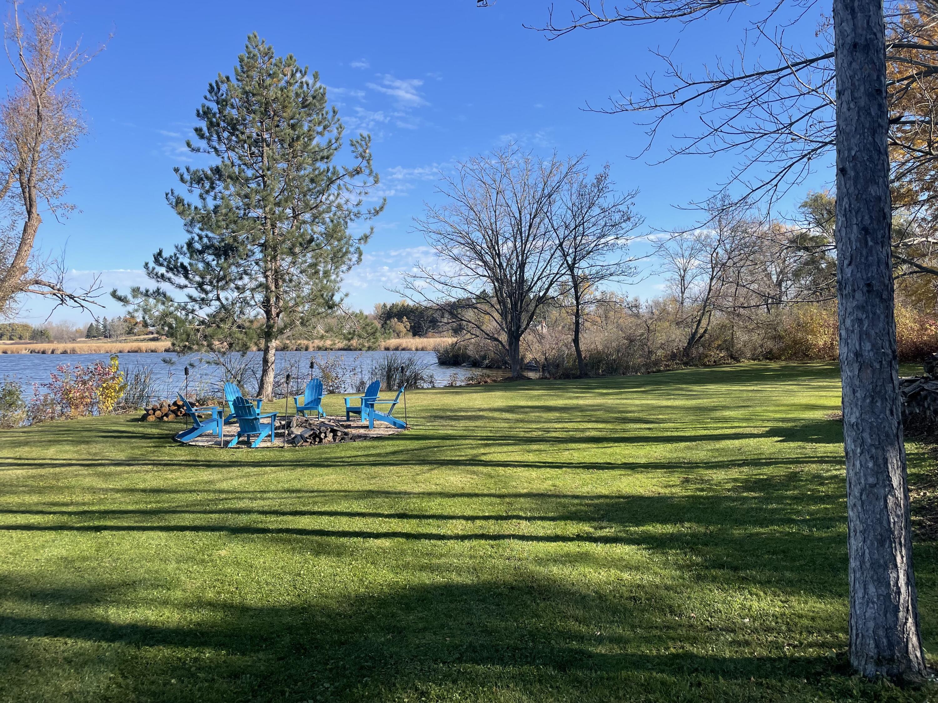N5077 Lake Dr