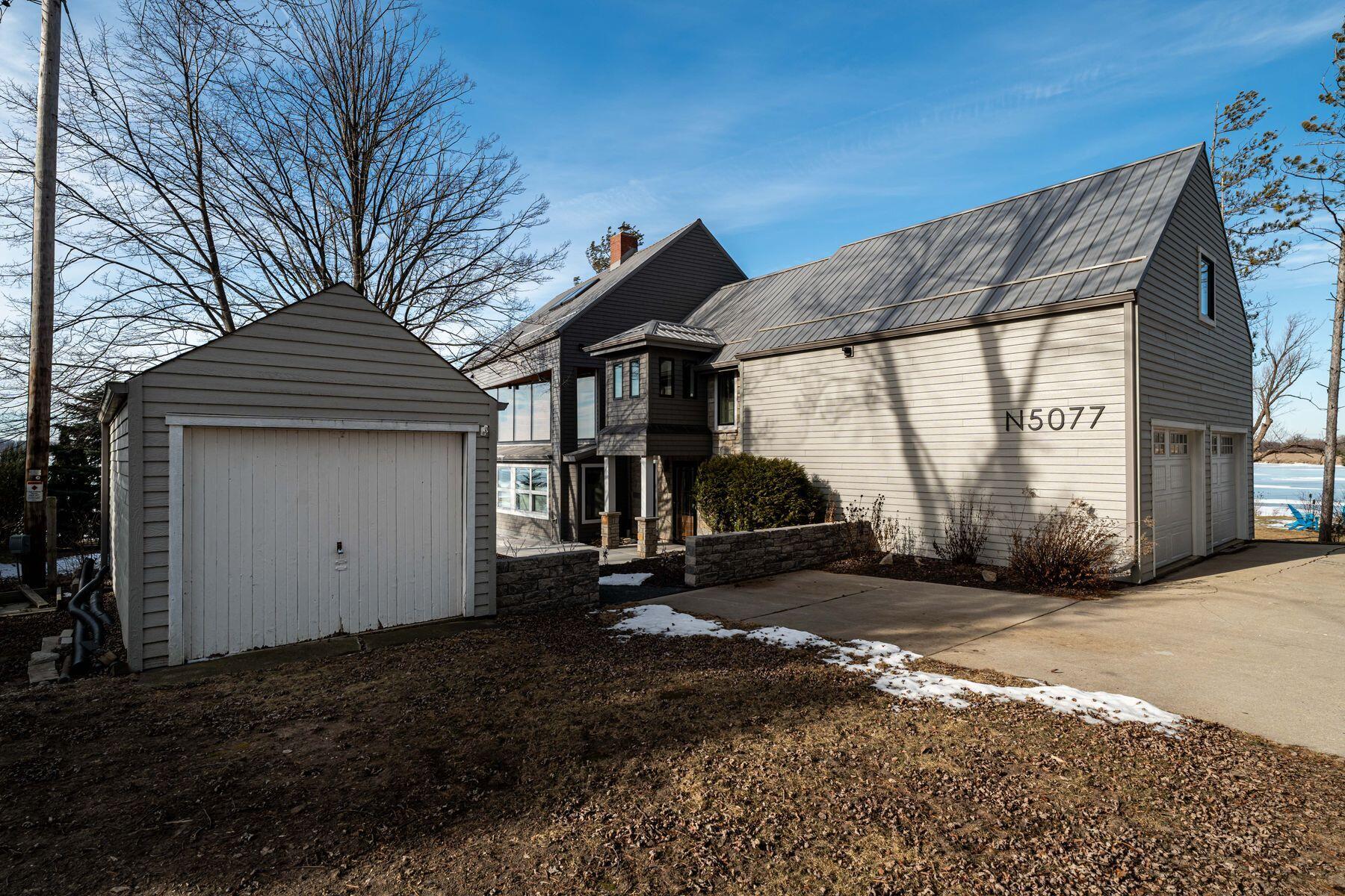 N5077 Lake Dr