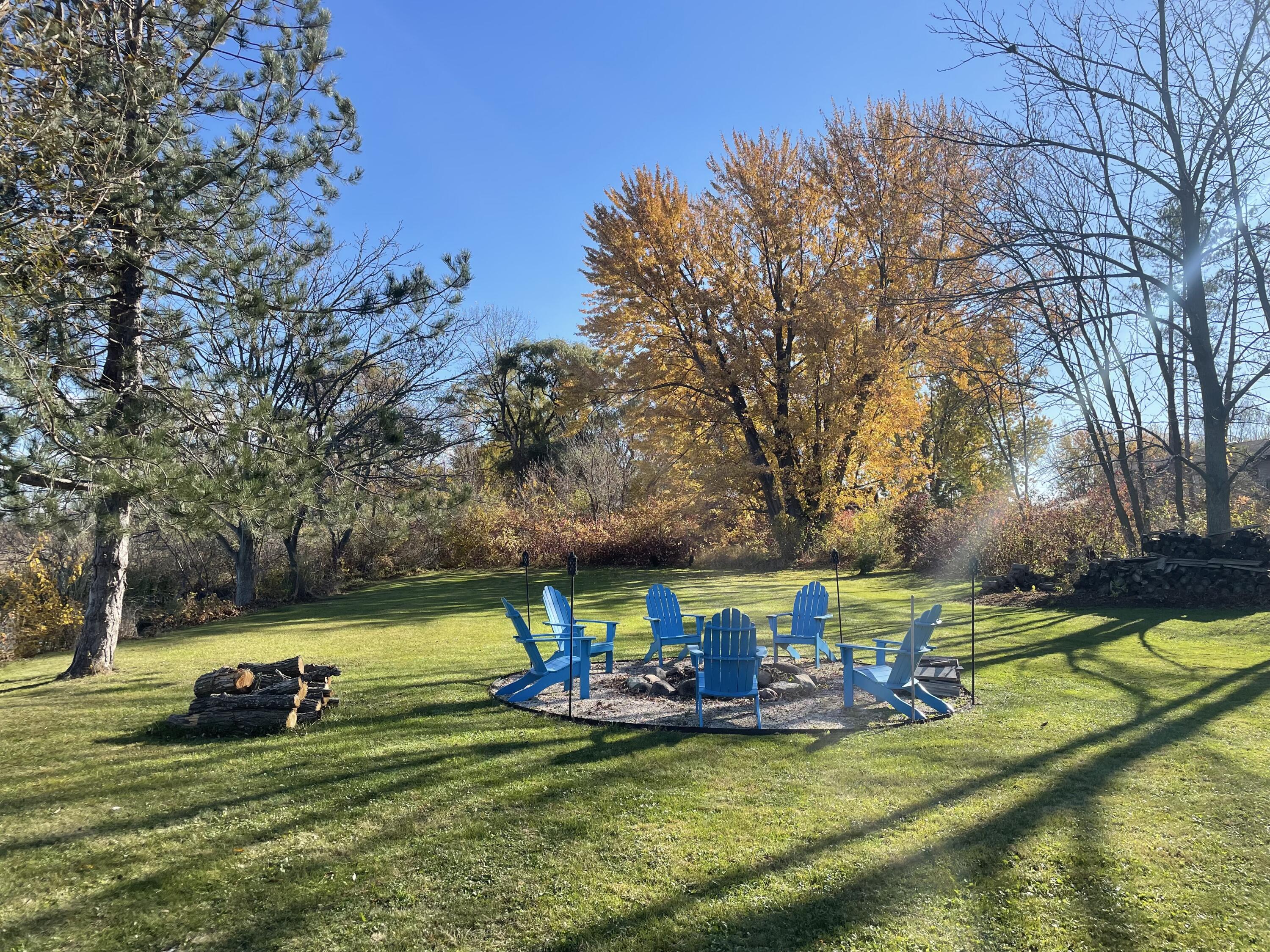 N5077 Lake Dr