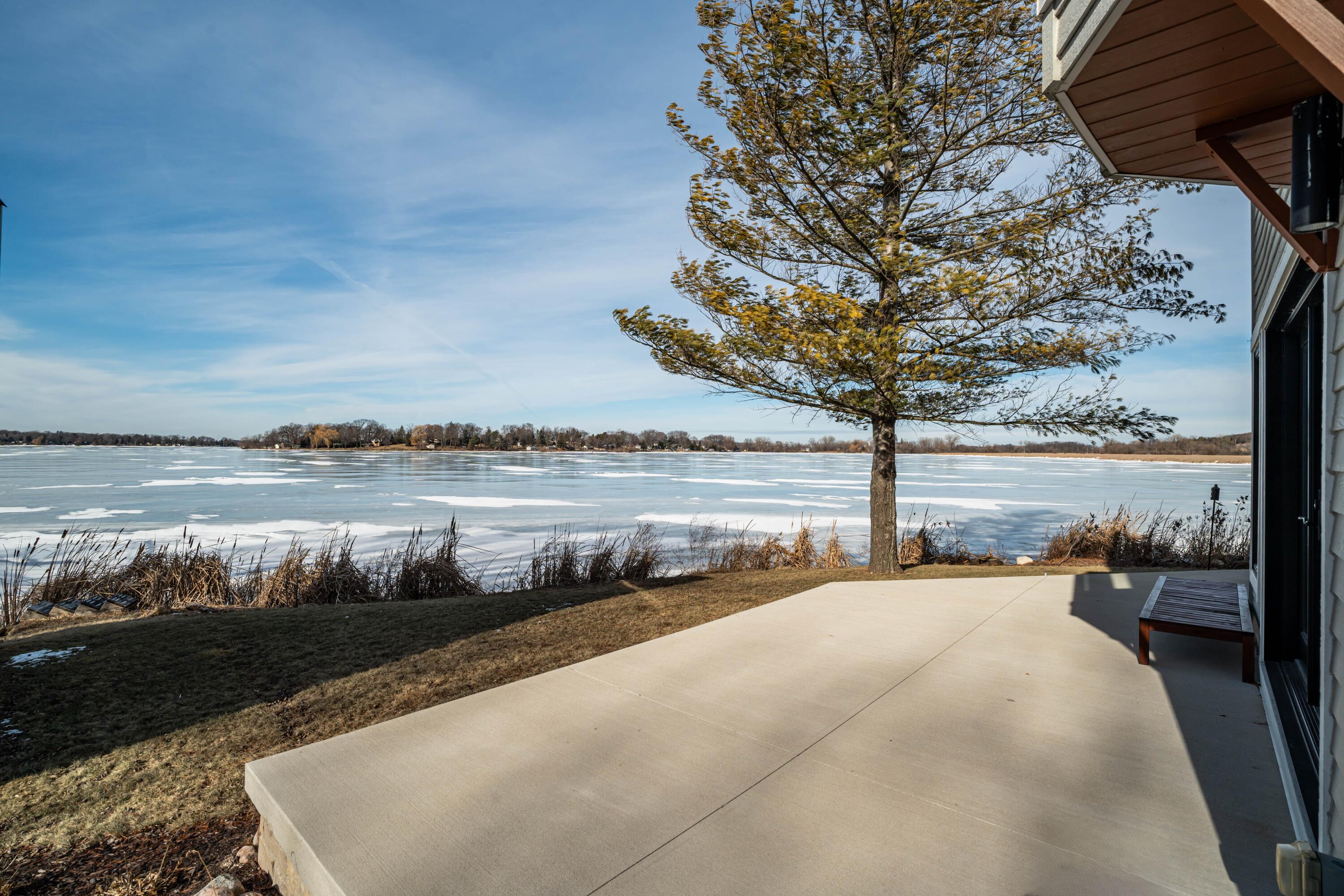N5077 Lake Dr