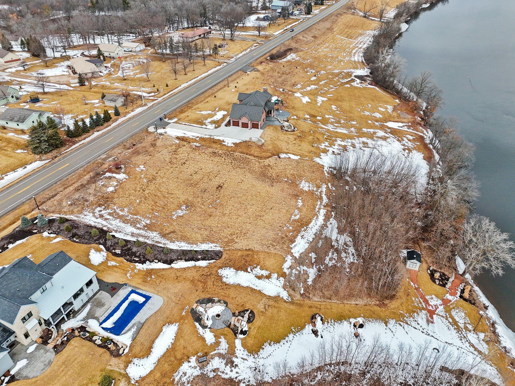 4079 Lost Dauphin Rd