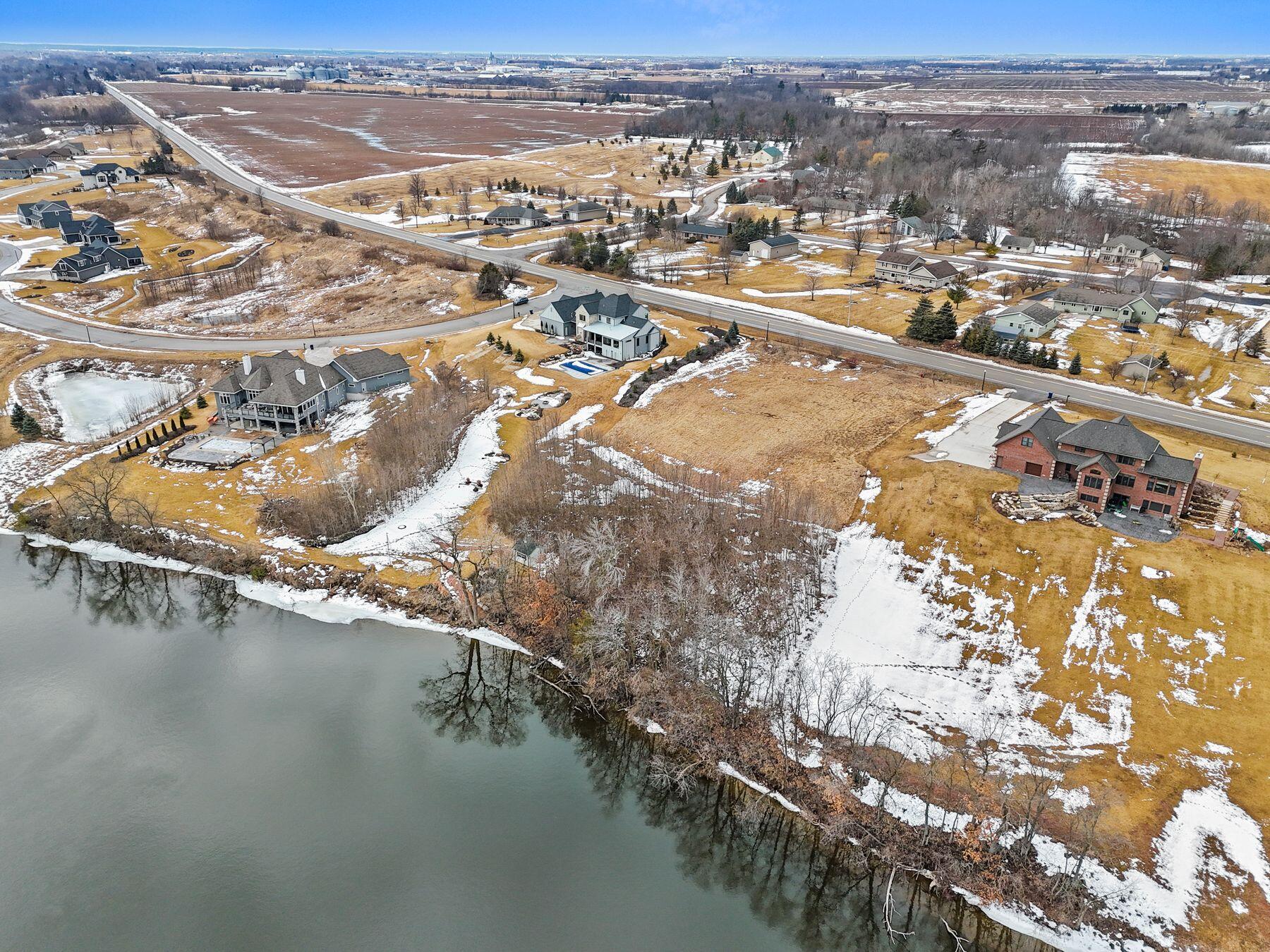 4079 Lost Dauphin Rd
