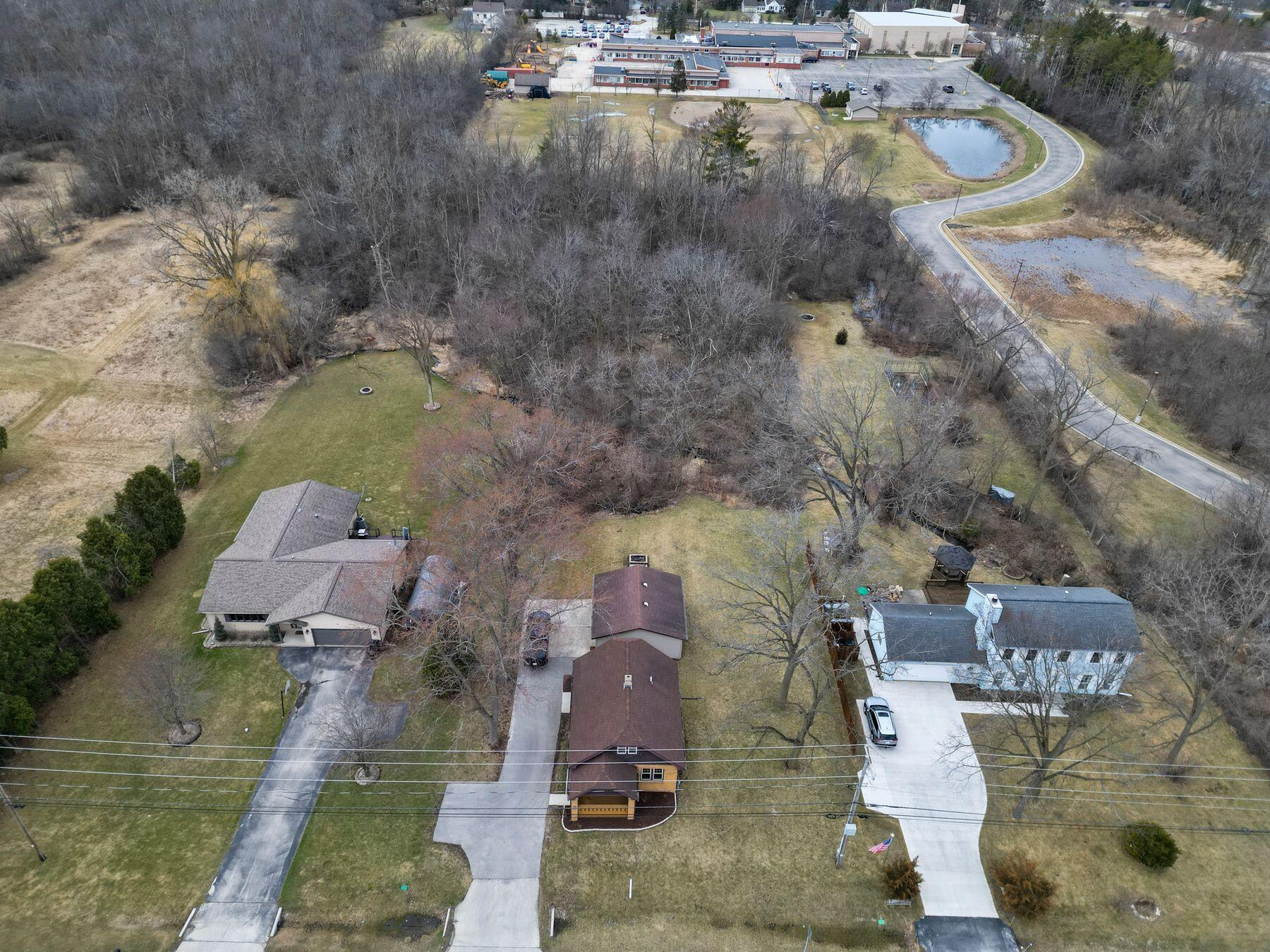 1515 S Calhoun Rd