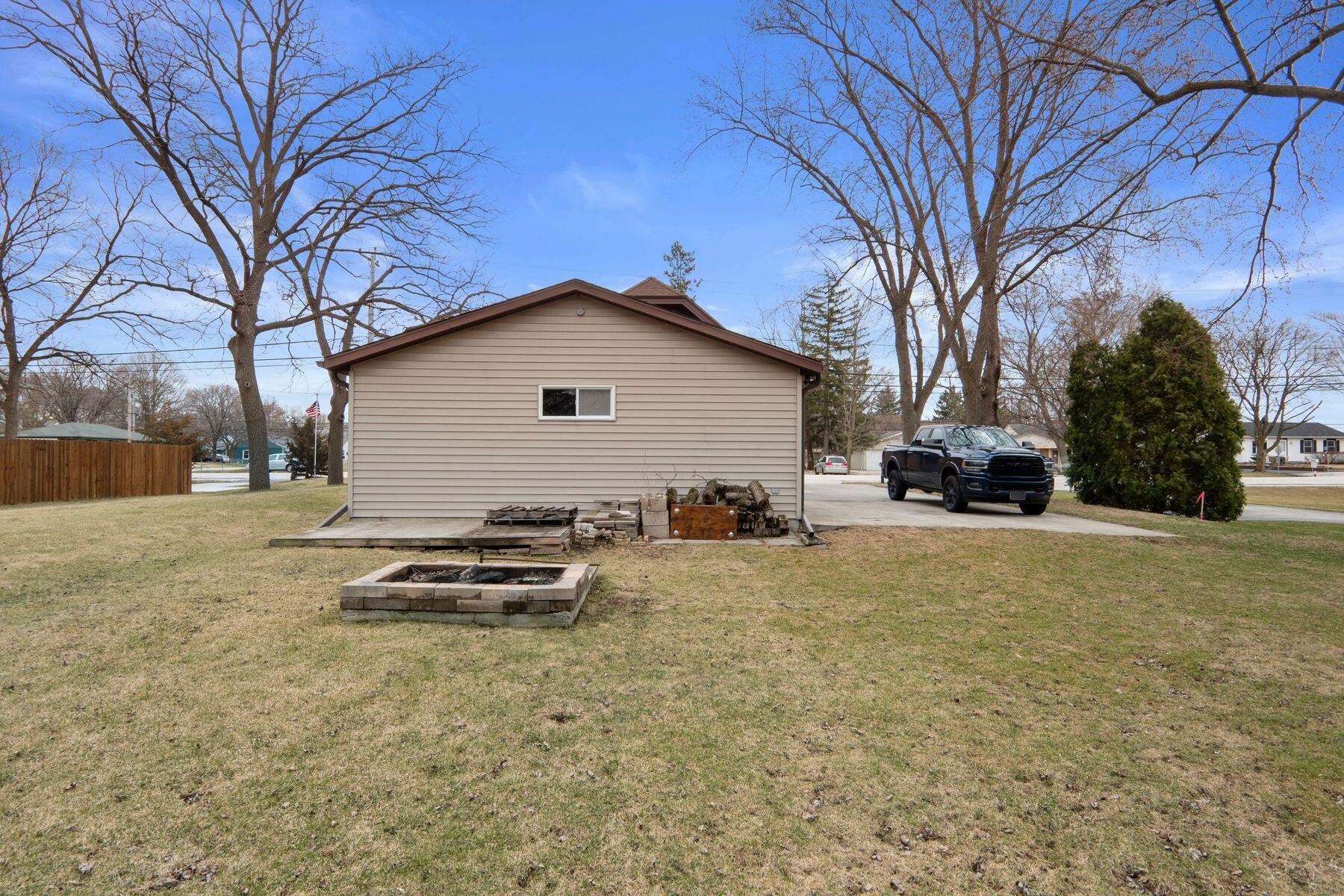 1515 S Calhoun Rd