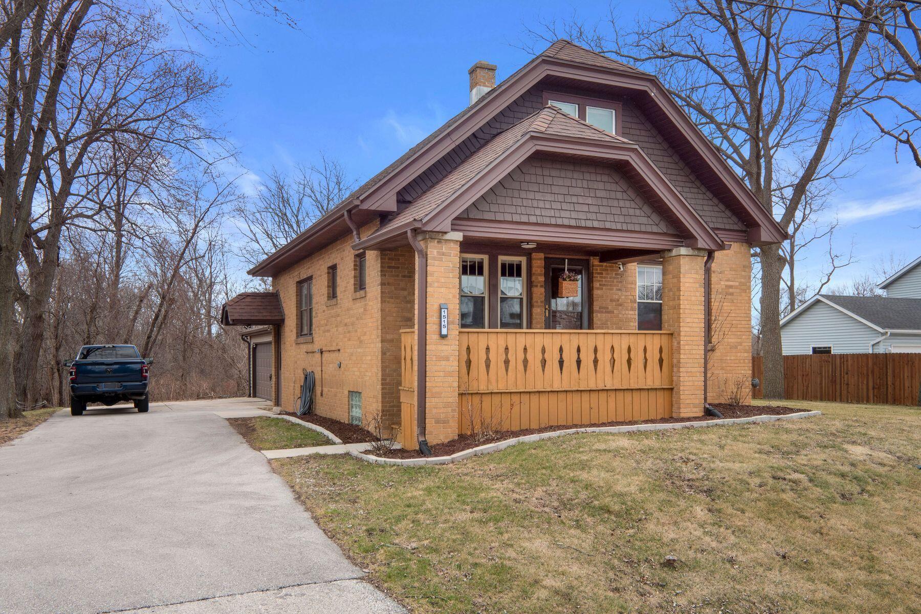1515 S Calhoun Rd