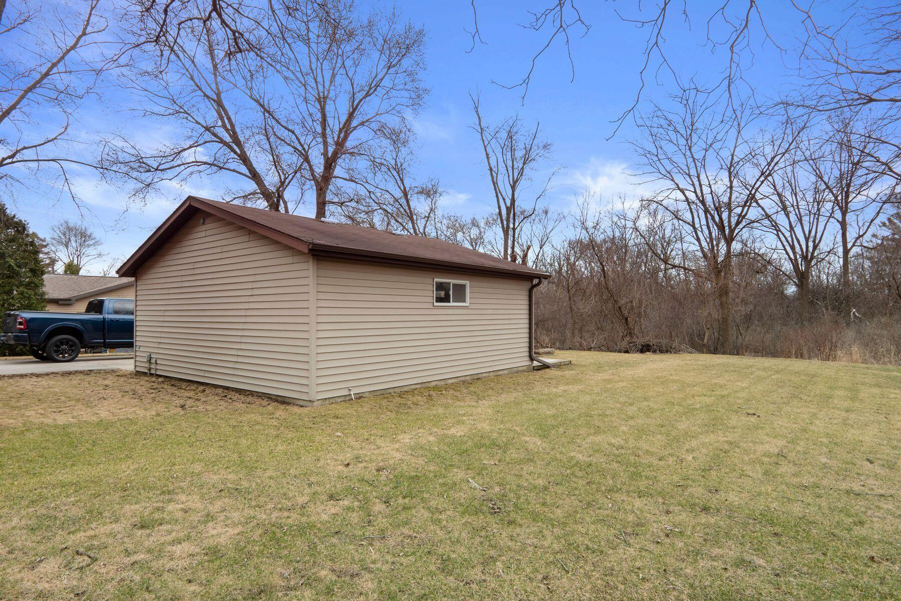 1515 S Calhoun Rd