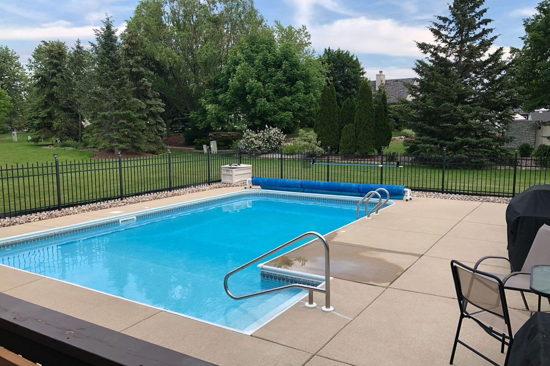 1121 Dana Ln