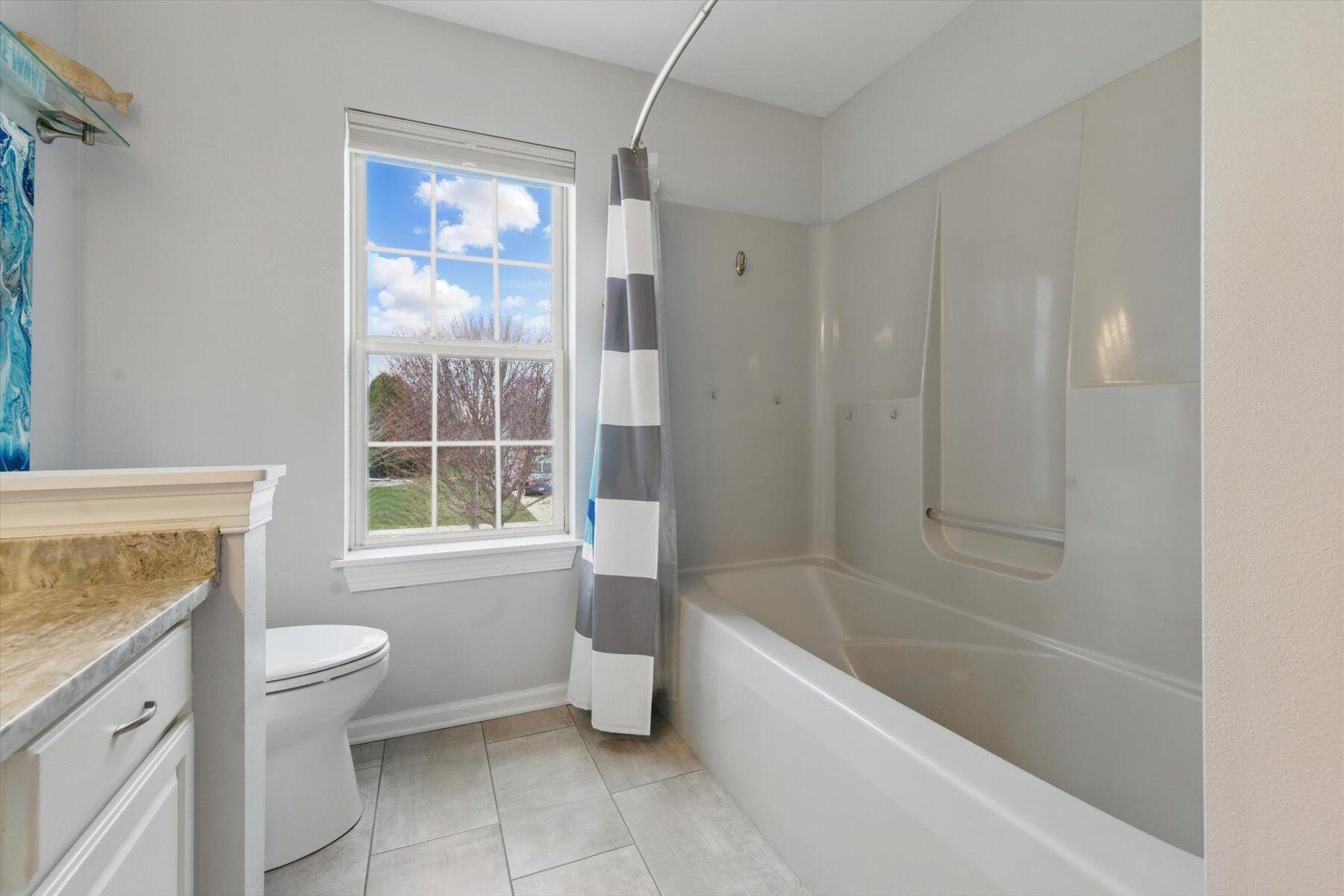 1121 Dana Ln