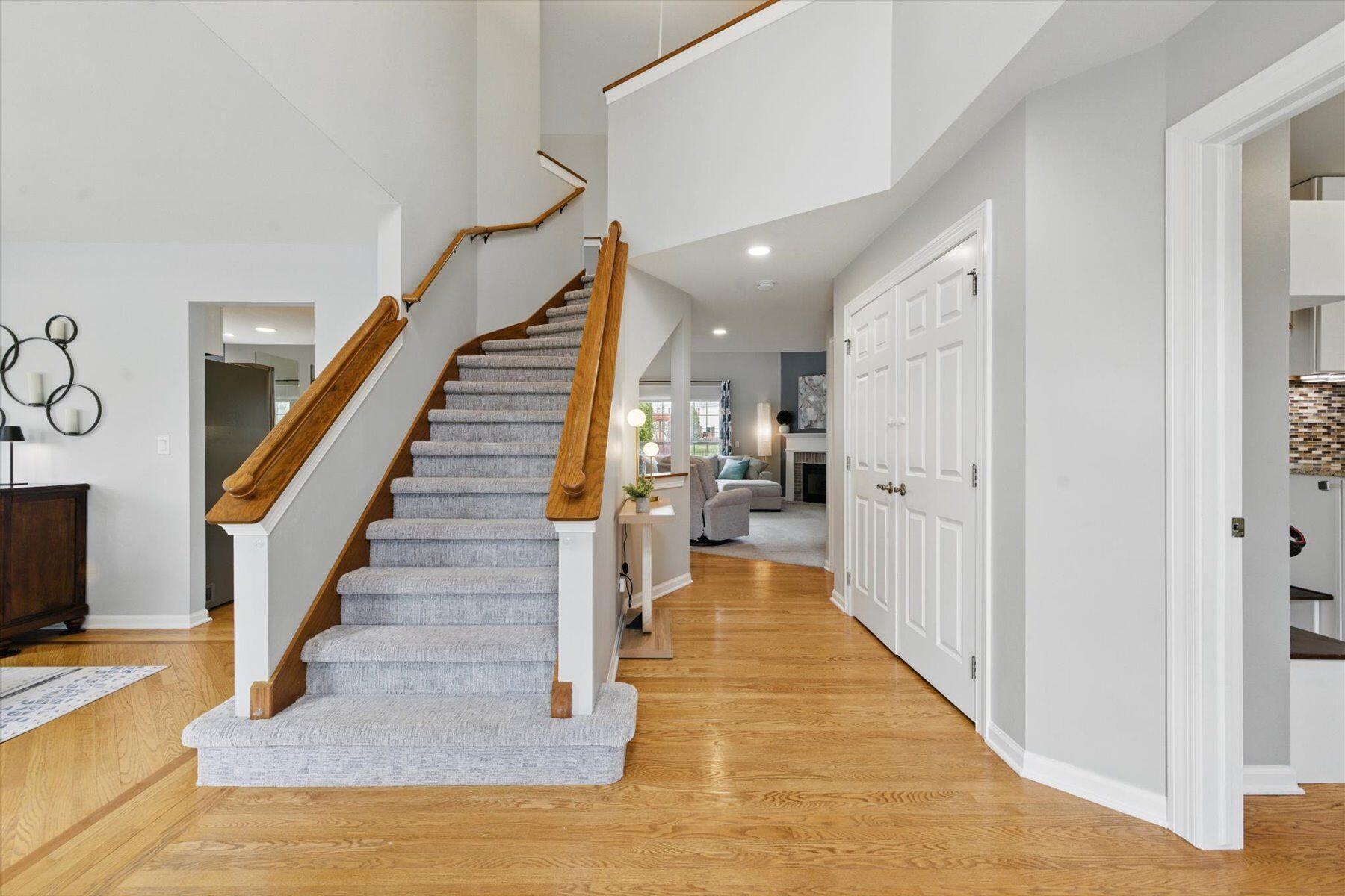 1121 Dana Ln