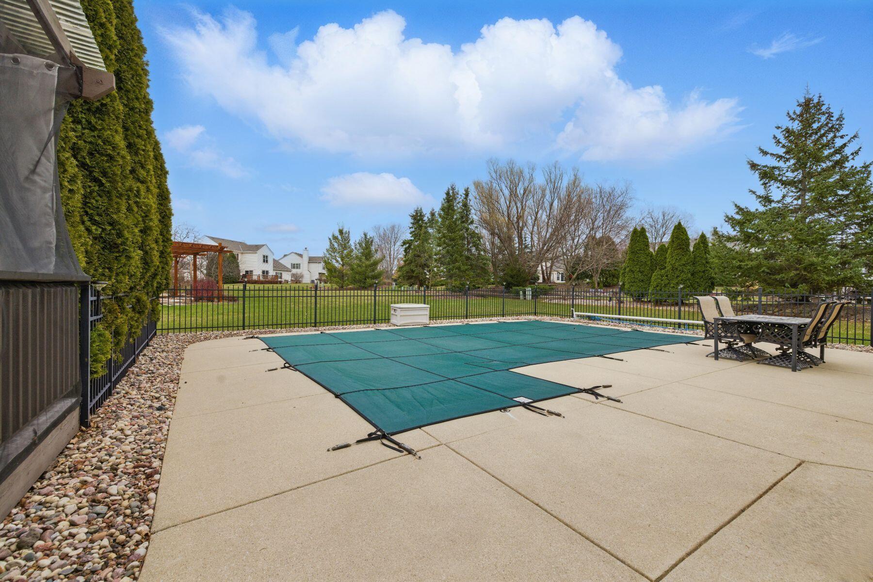 1121 Dana Ln