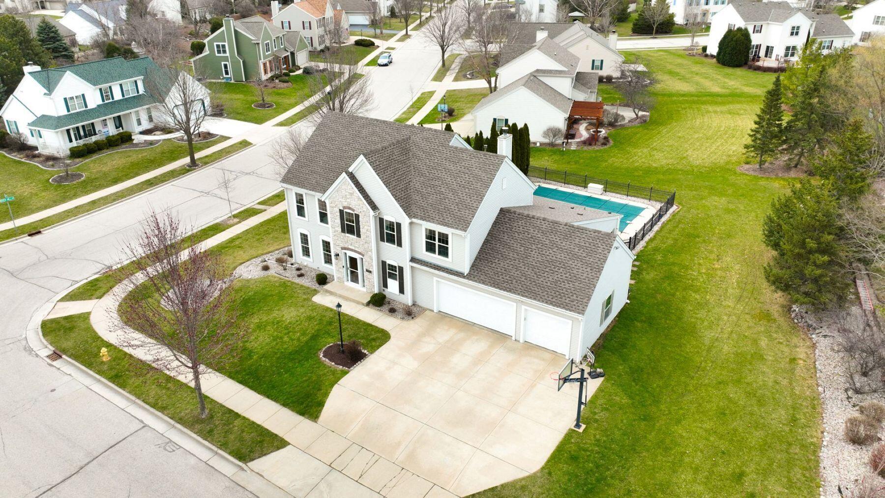 1121 Dana Ln