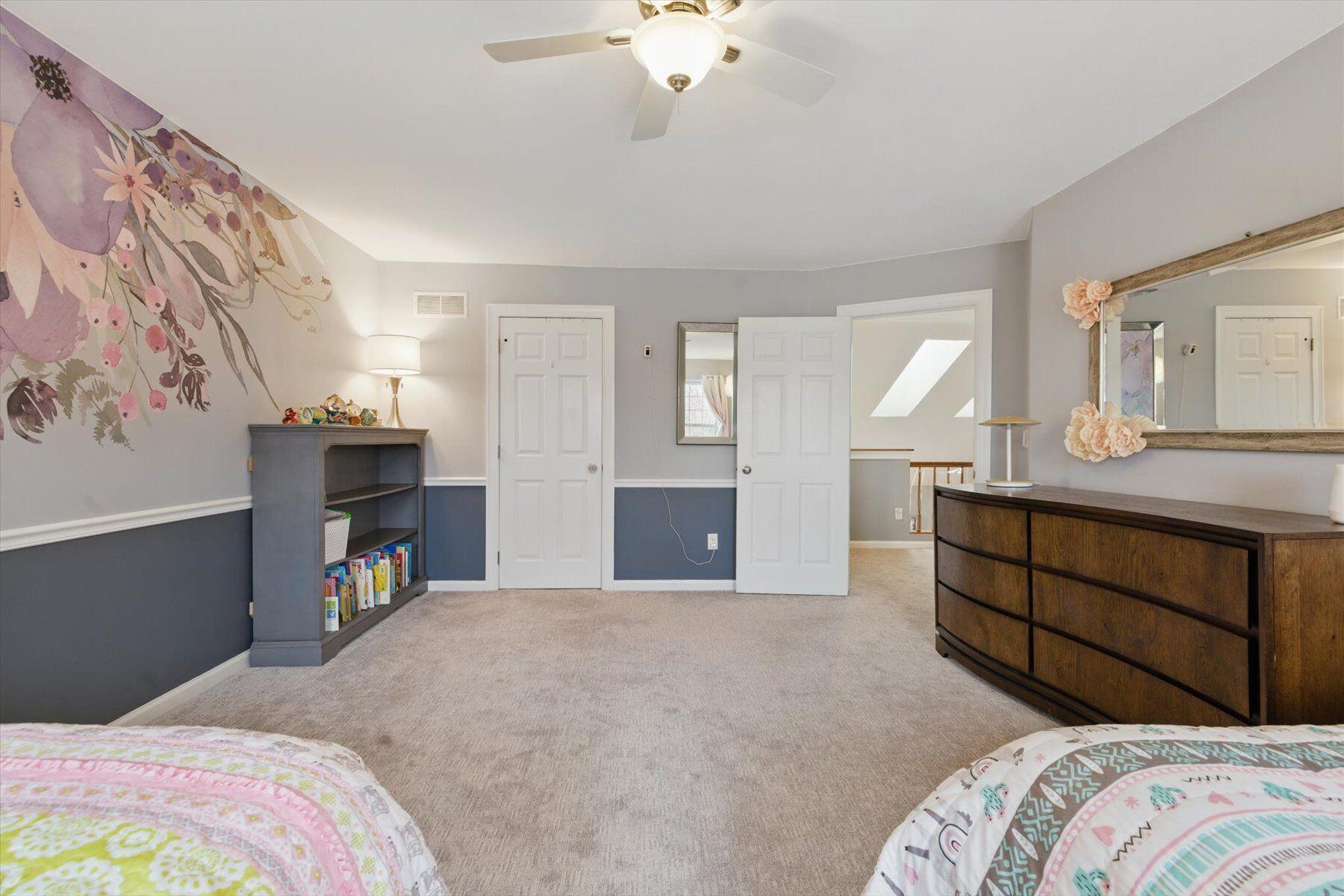 1121 Dana Ln