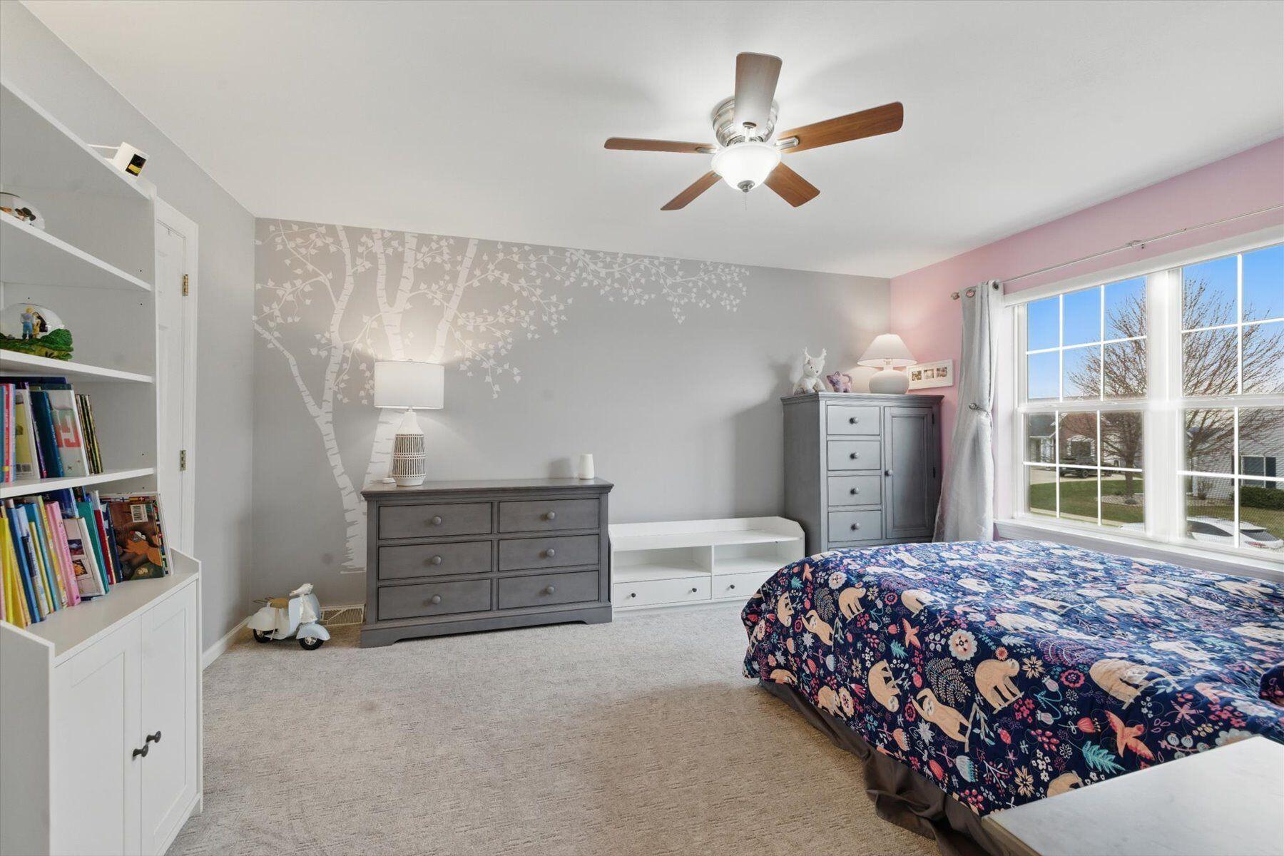 1121 Dana Ln