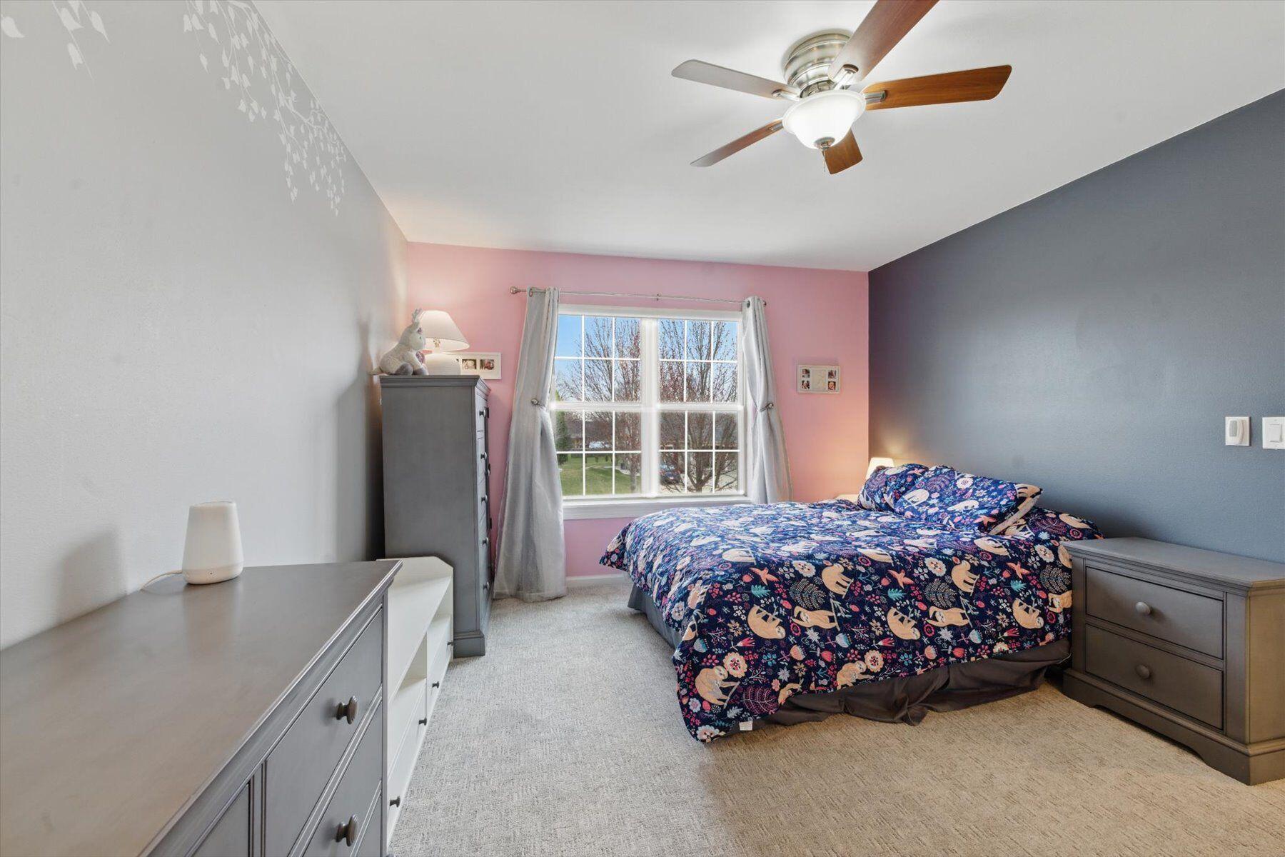 1121 Dana Ln