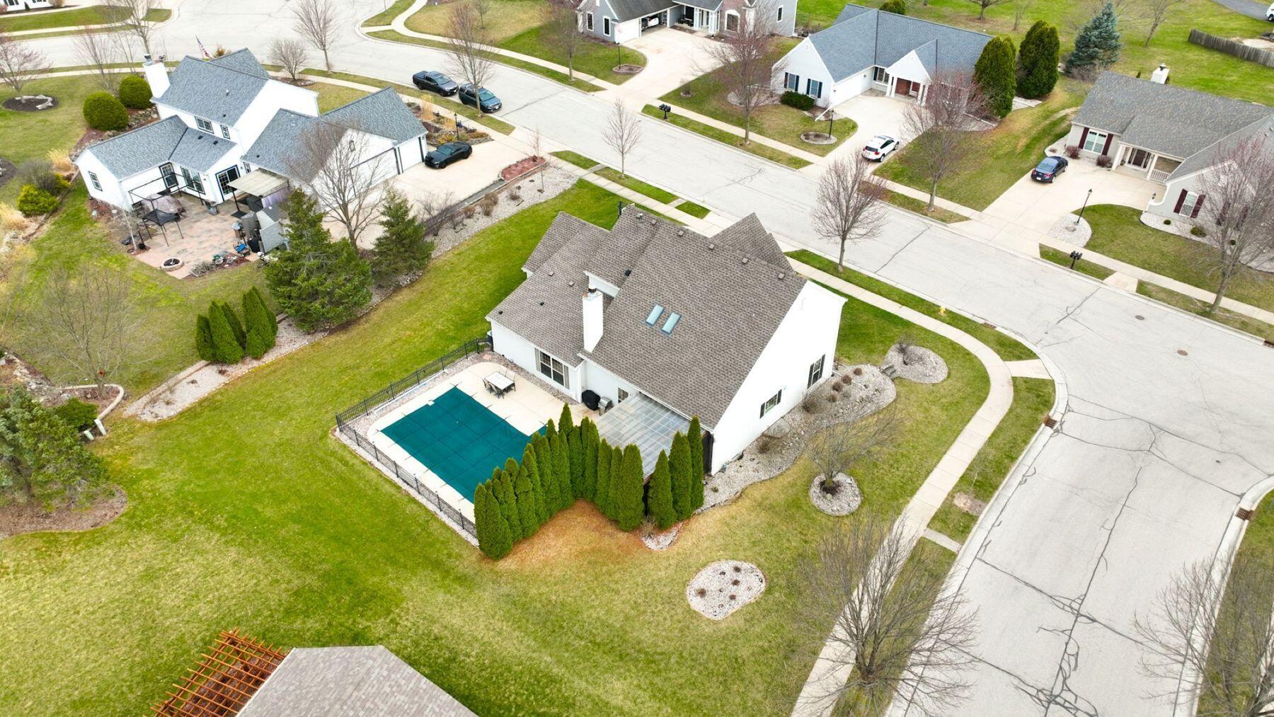 1121 Dana Ln