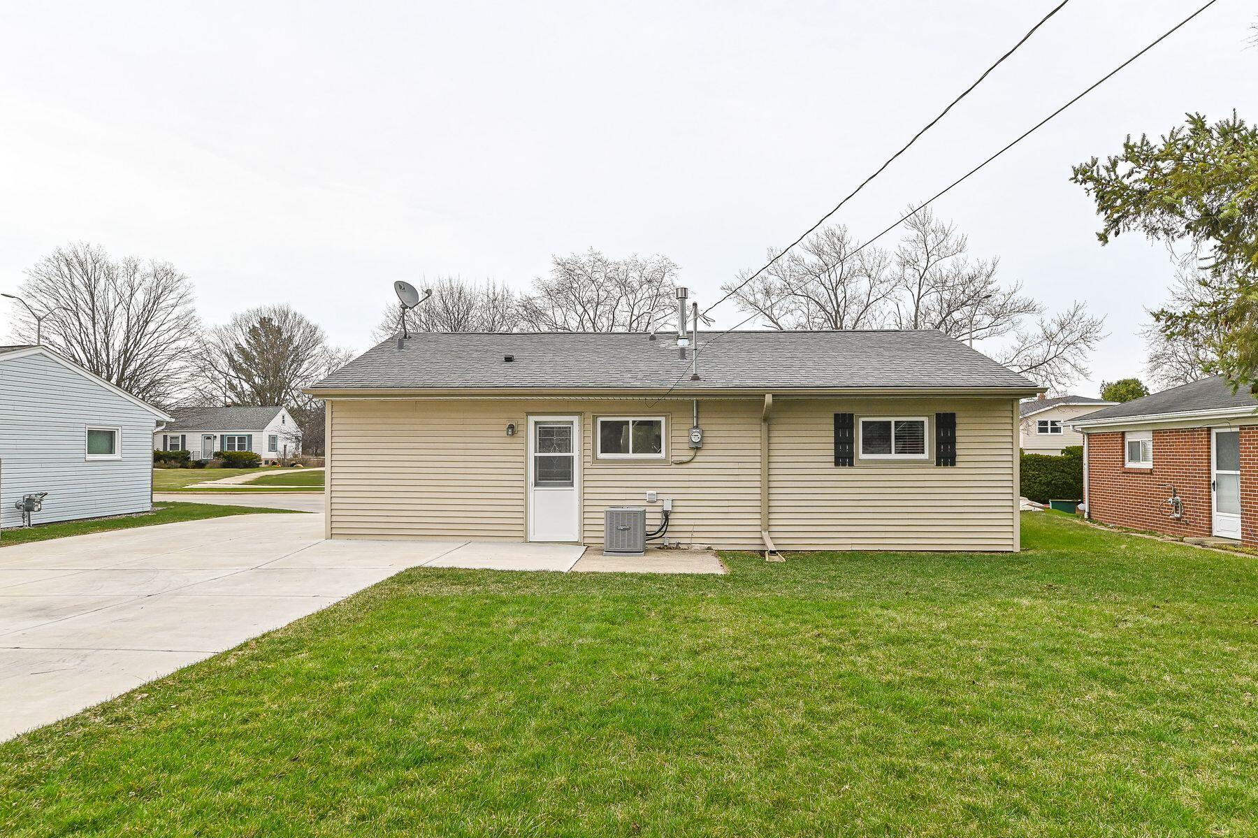 1112 N Ohio St