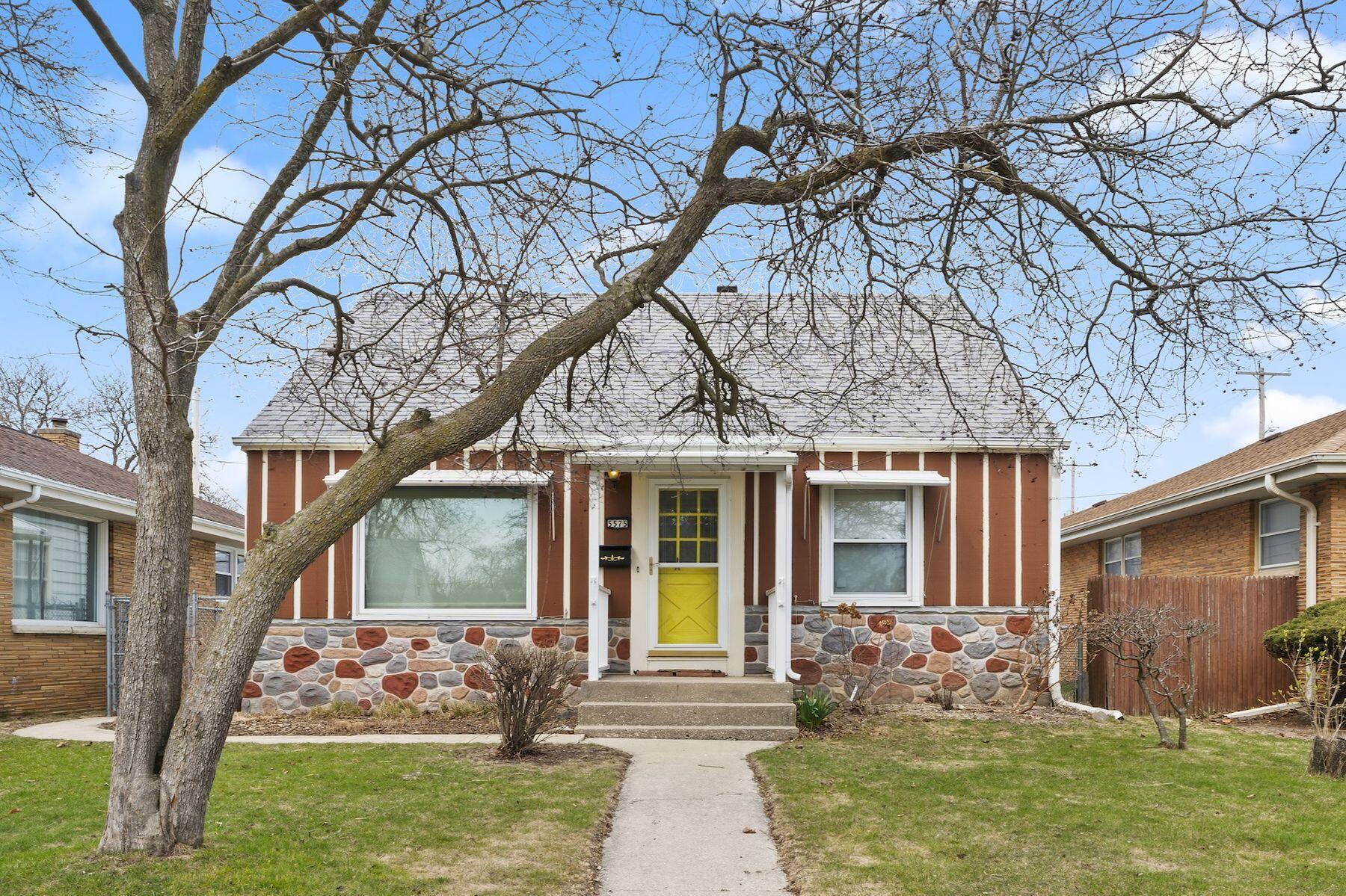 5575 N Navajo Ave