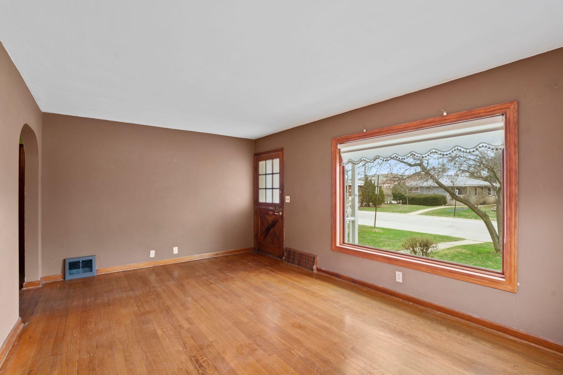5575 N Navajo Ave